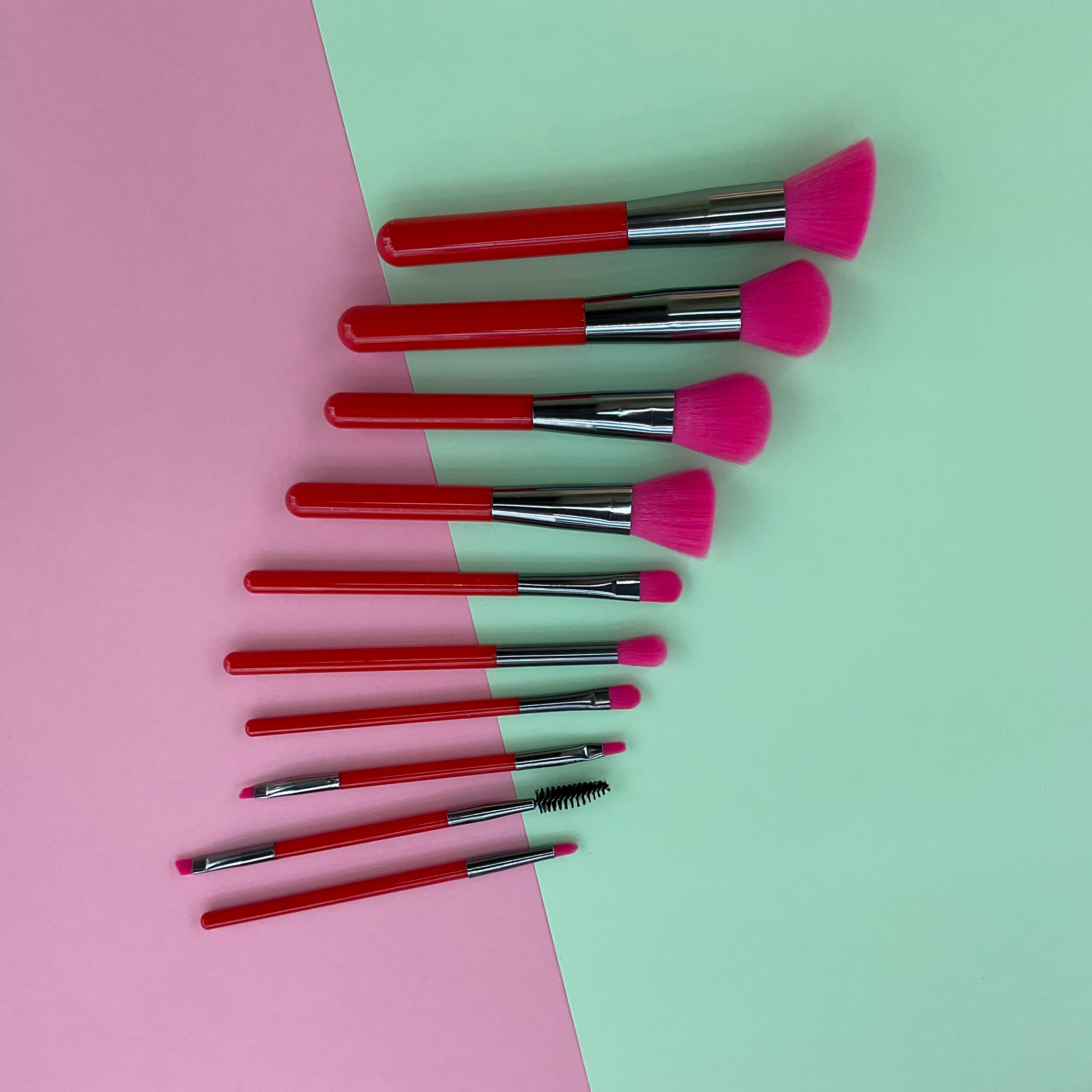 Ten Makeup Brush Sets 5 Big And 5 Small undefined