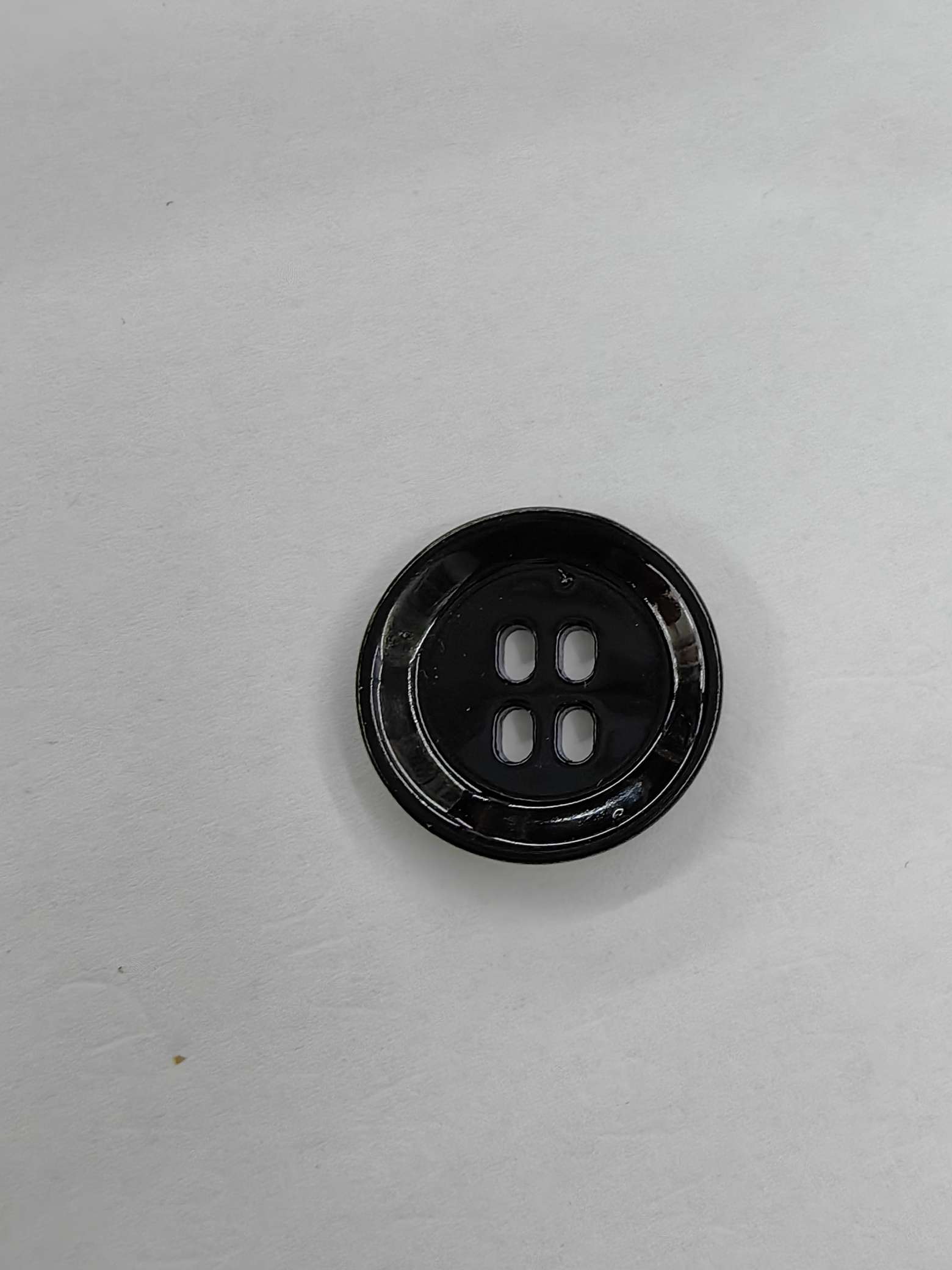 Four Eyes Square Hole Resin Button Men's And Women's Shirts Shirt Button Cuff Collar Button Spot Wholesale
