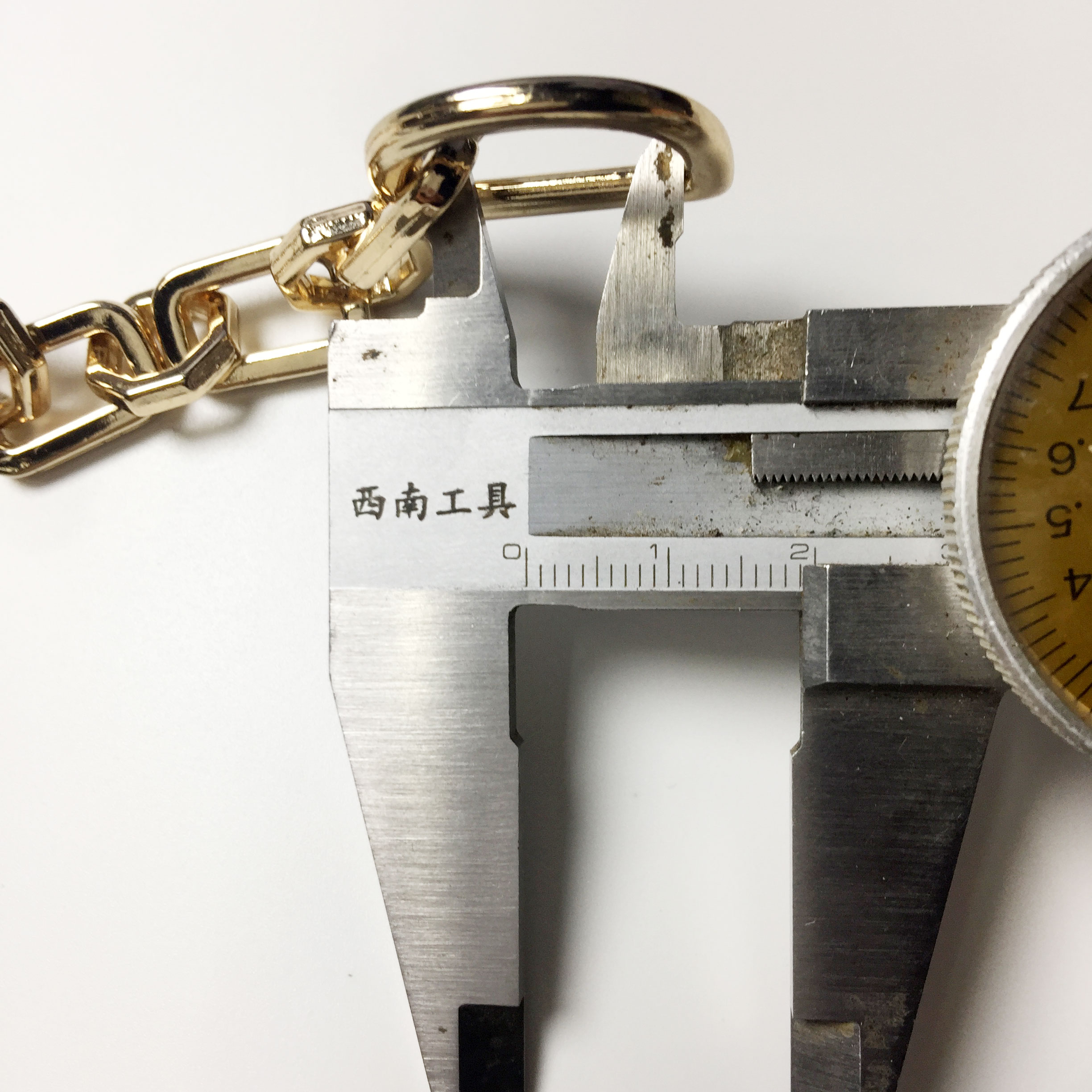 Luggage Accessories Chain Buckle Shoe Buckle Application Scenario