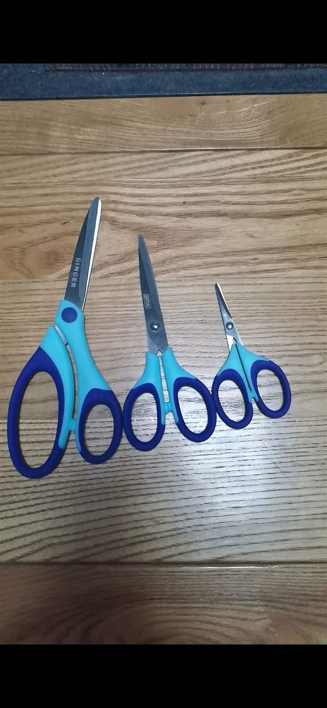 Office and educational knives and tools, kitchen and bathroom supplies knives and scissors, hardware knives and scissors, hardware tools, knives and scissors, office and educational scissors, student scissors, scissors, utility knives Item Picture