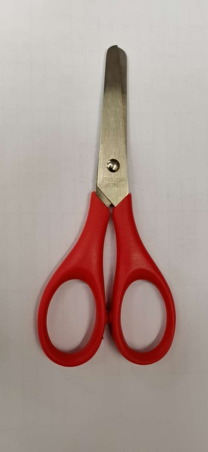 Office and educational knives and scissors, knives and scissors, hardware tools, student scissors, children's scissors, hand scissors, hardware knives and scissors, knives and scissors full figure