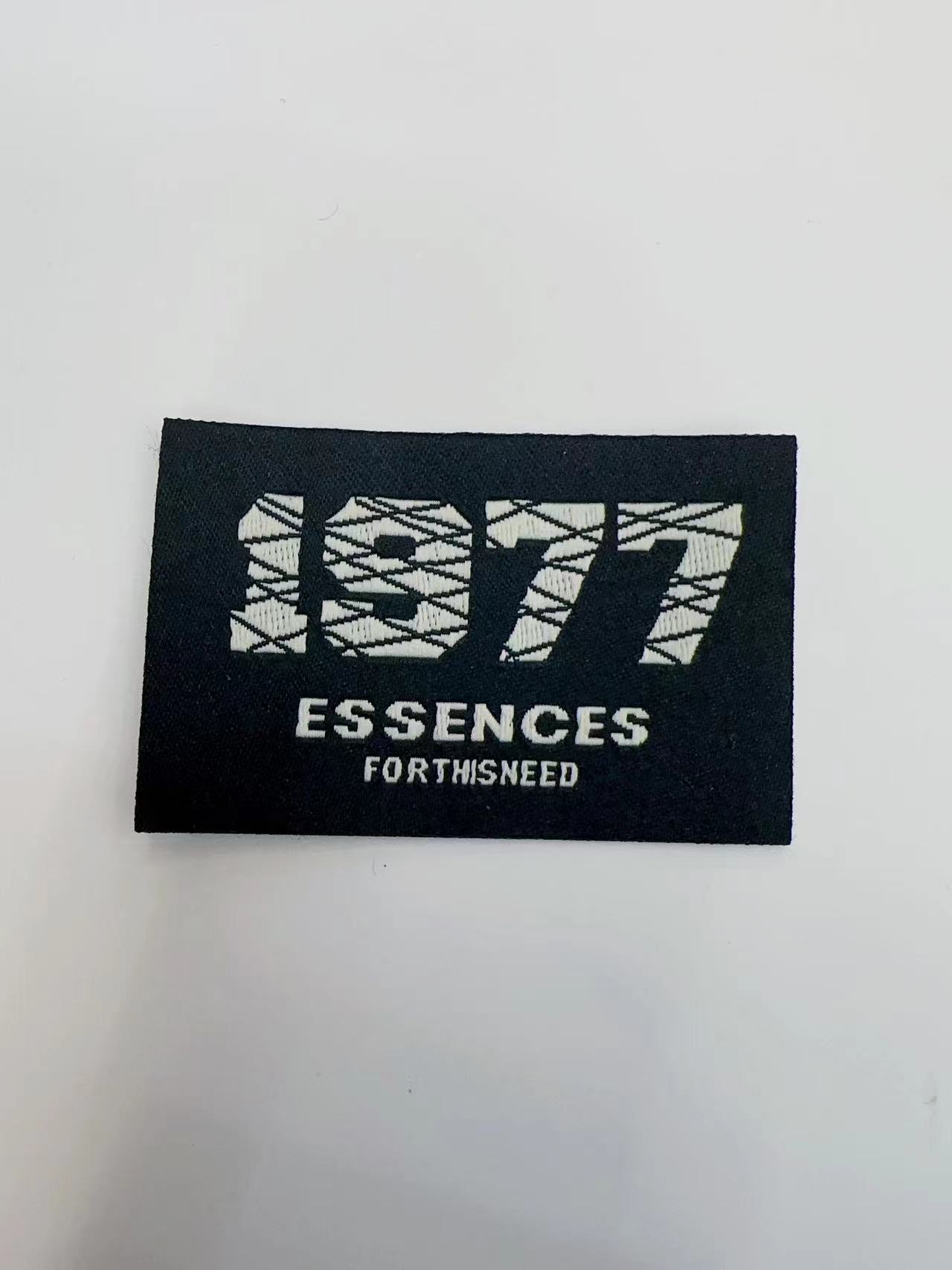 1977Essences Twill On Black And Rice Background details Picture