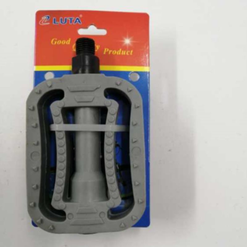 Bicycle pedaling accessory for a bicycle