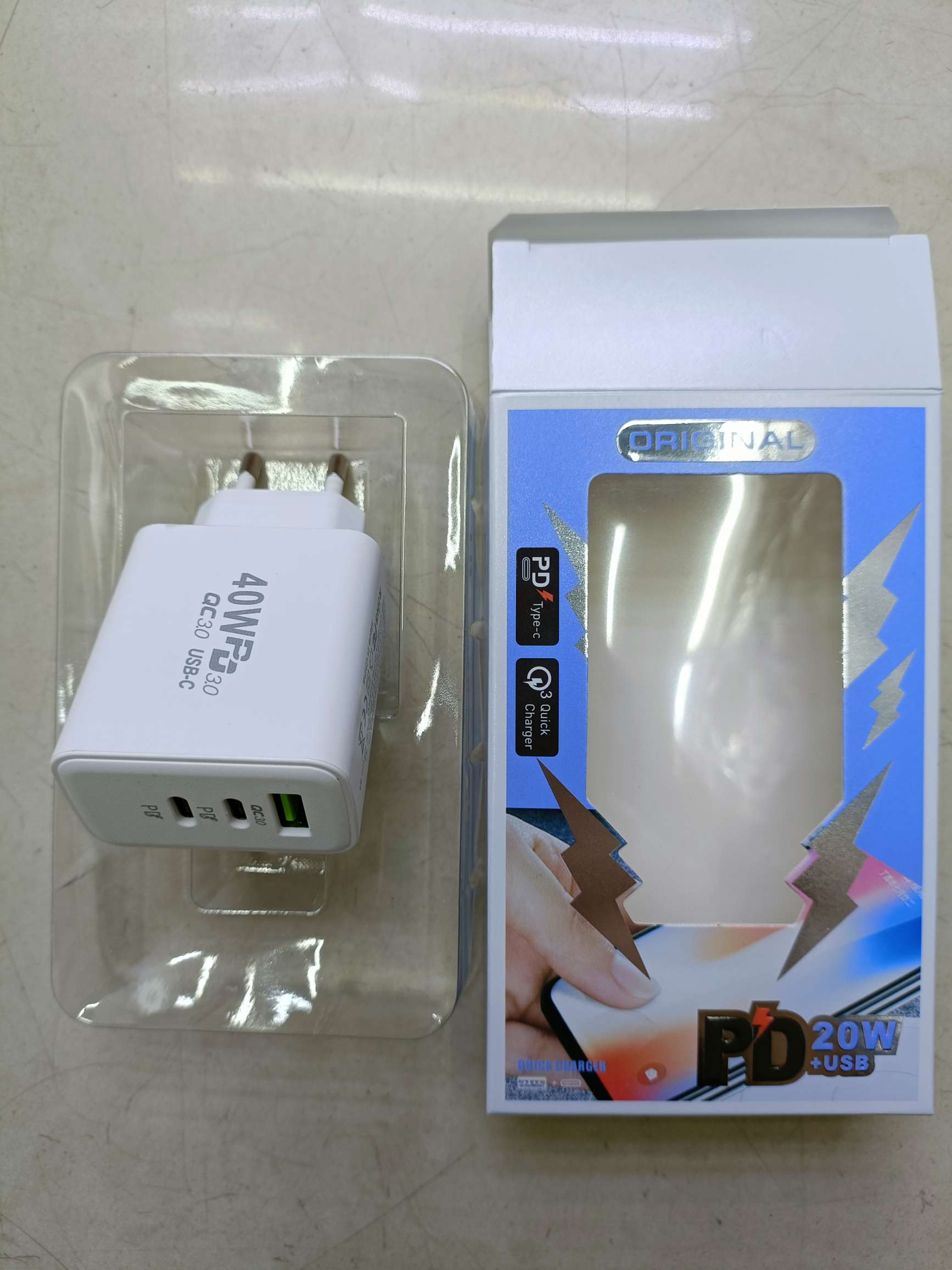 2A usb+2PD European charging head charger
