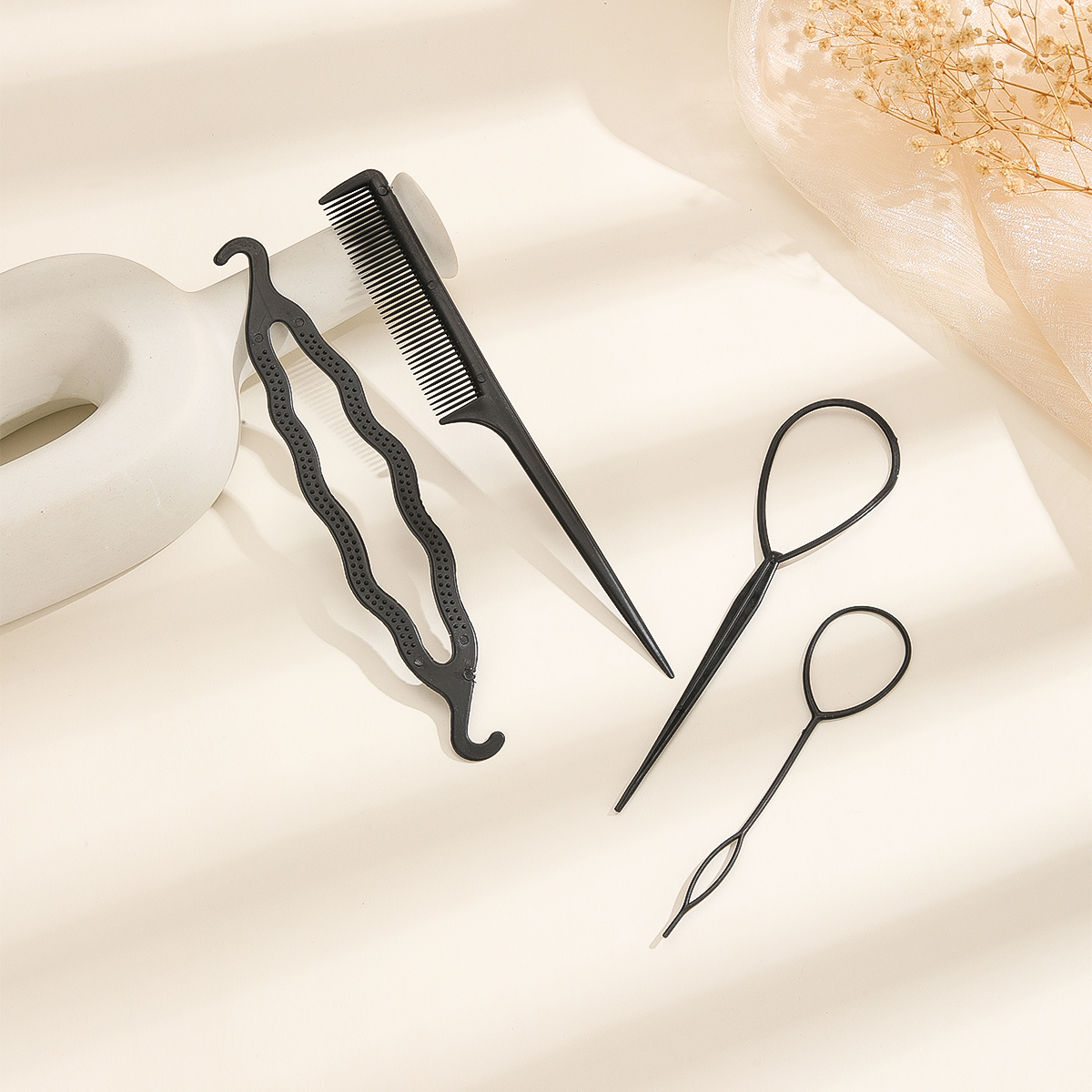 Four-piece hair braid set, a hair braiding and braiding tool, a bun hairstyle set Item Picture