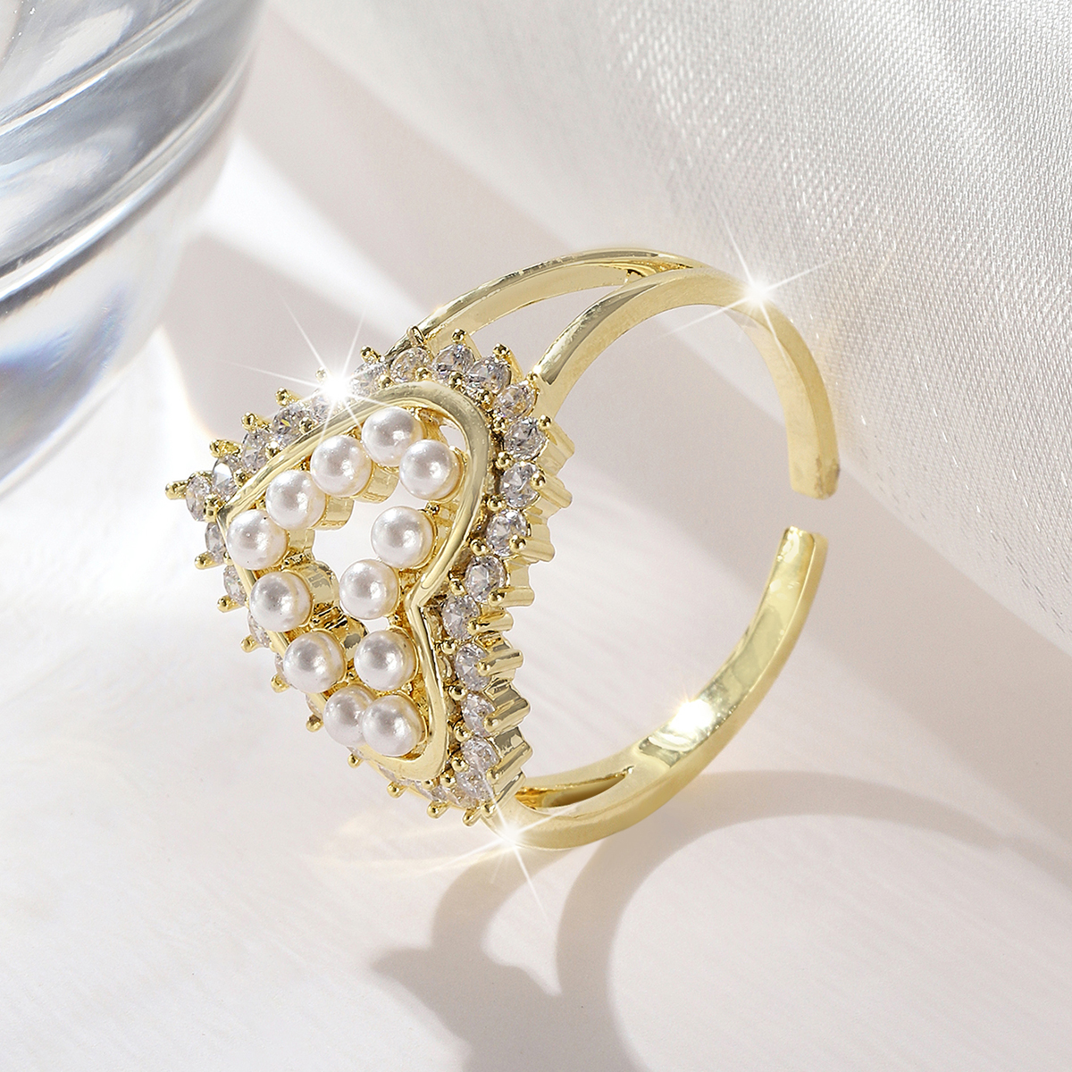 Fashion ring Zircon ring, female metal material colored diamond 4873 Yuhong jewelry Specification image