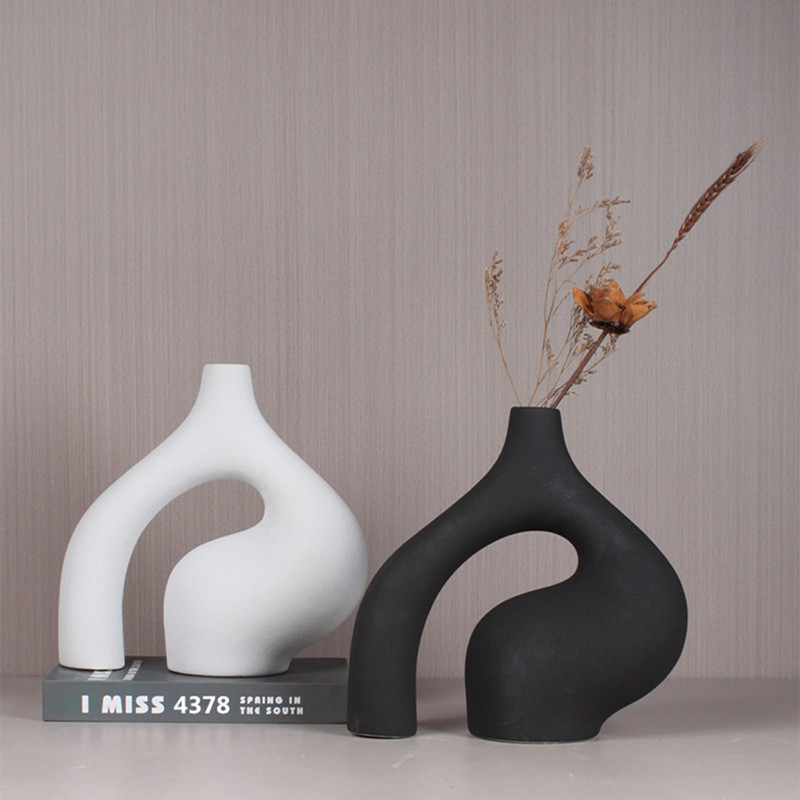 New Nordic modern creative internet-famous ceramic vase, model room, living room, TV cabinet, hotel decorative items and handicrafts Specification image