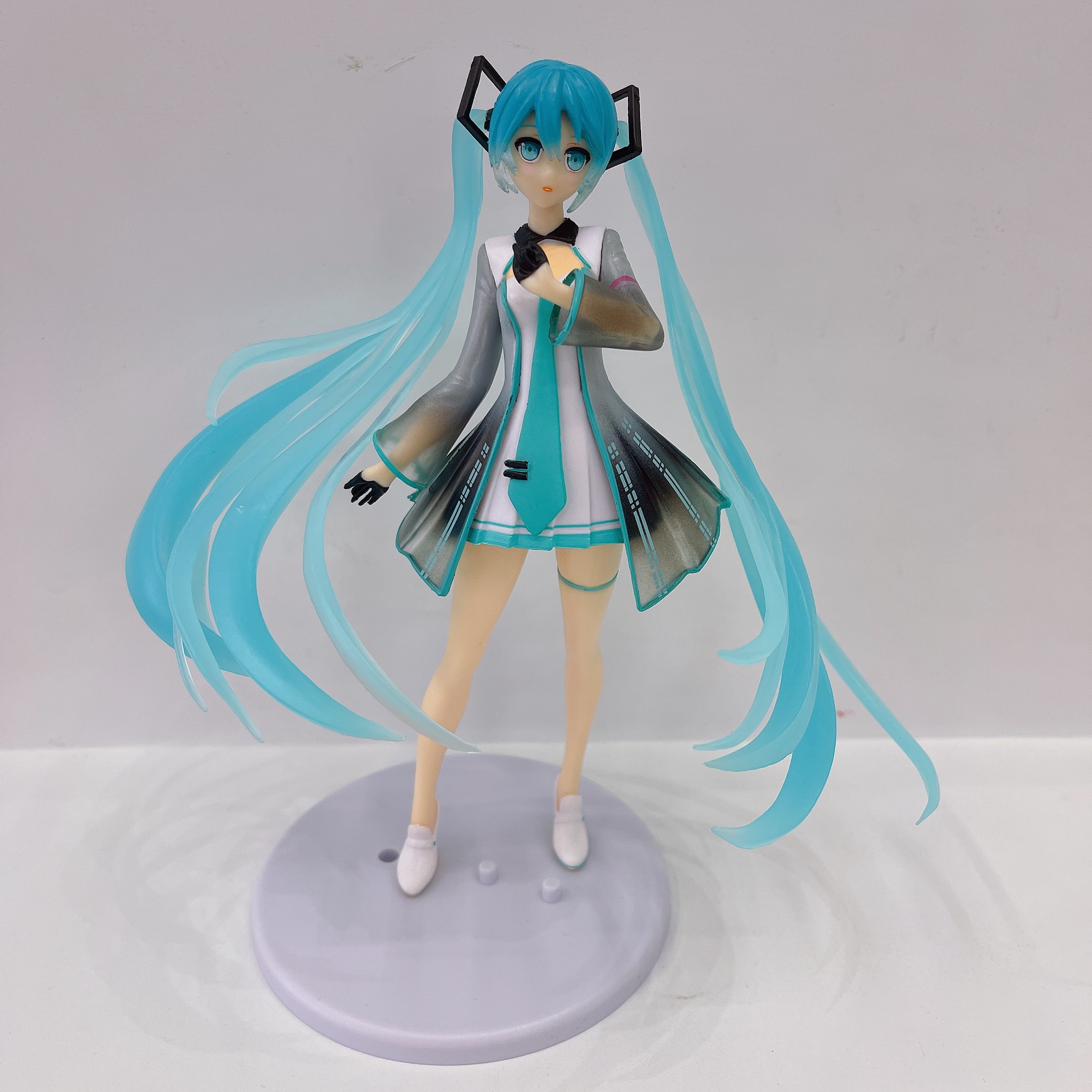 Cartoon Hatsune hand model figure figure doll toy blind box key chain pendant car twist egg gift