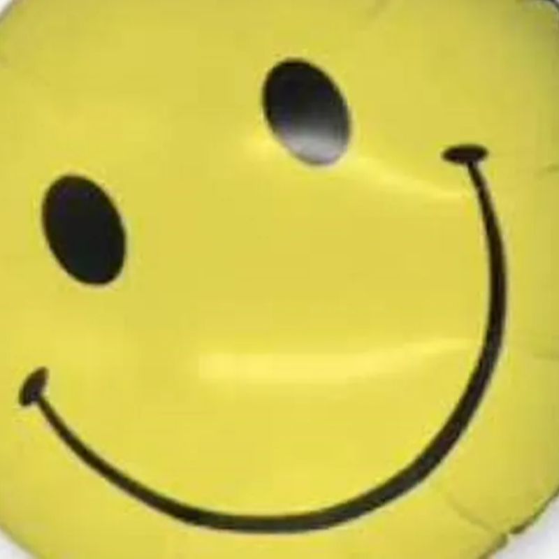 Large rainbow smiling face, happy birthday, birthday party decoration, popular first birthday, classroom print decoration, toys, aluminum foil, aluminum film, balloon wholesale 1 Application Scenario