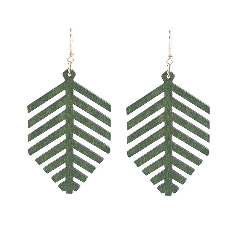 Chinese fir leaf wooden pendant earrings ladies ethnic style geometric hollow earrings earrings European and American accessories wholesale customization full figure