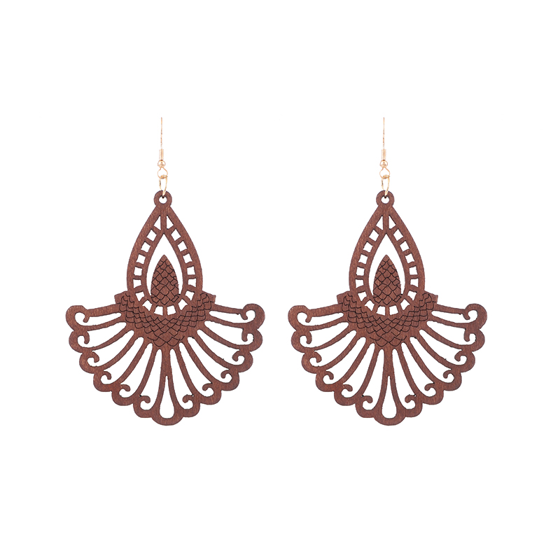 Vintage wood hollow carved pendant earrings ladies national style fashion personality wood earrings earrings European and American accessories wholesale customization full figure