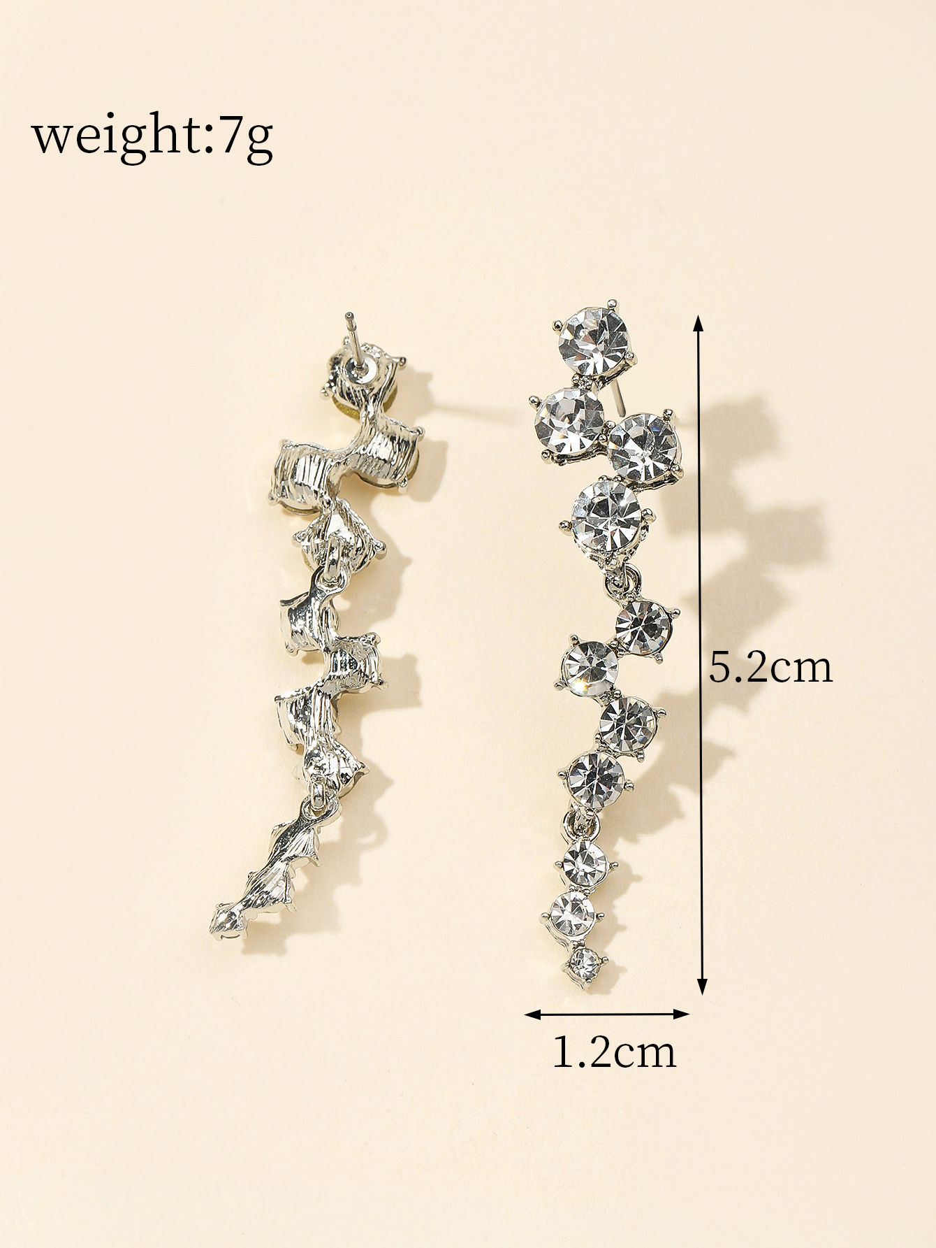 Alloy diamond-encrusting pendant earrings Japan and South Korea fashion new European and American women's ear studs earrings custom wholesale Item Picture