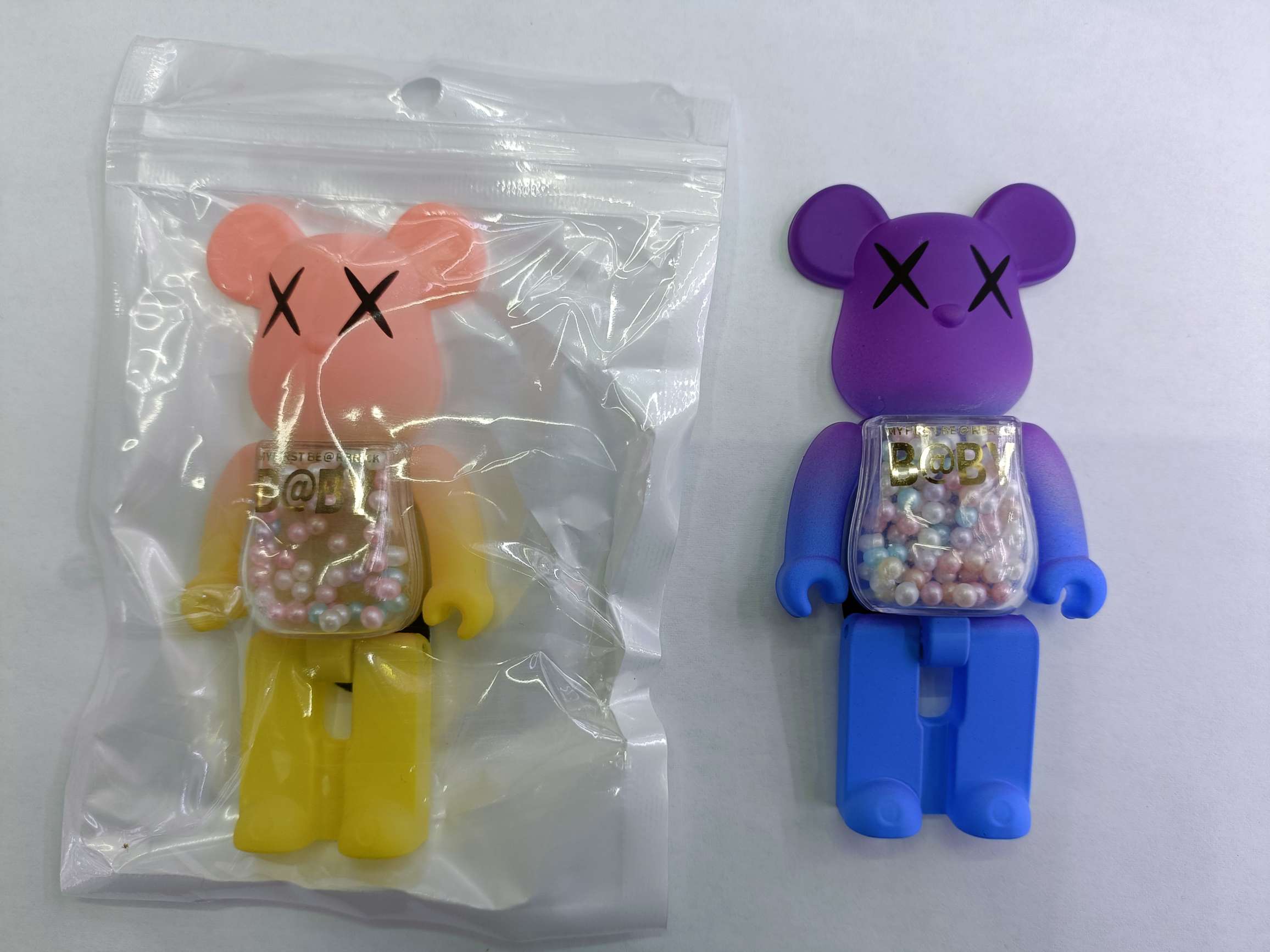 Smart Bear gradient cell phone holder