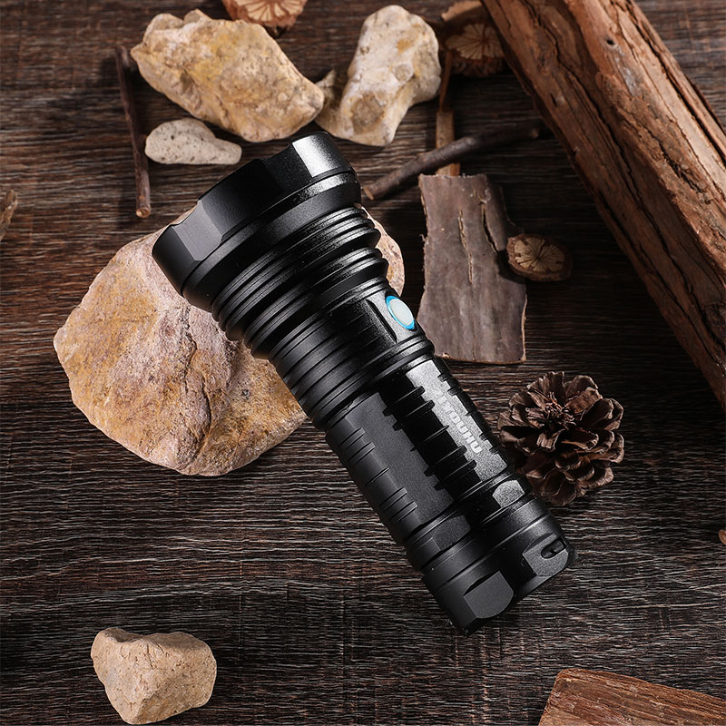 ZIYOUHUT40LED强光手电筒充电大功率加长续航巡逻应急消防手电筒详情15