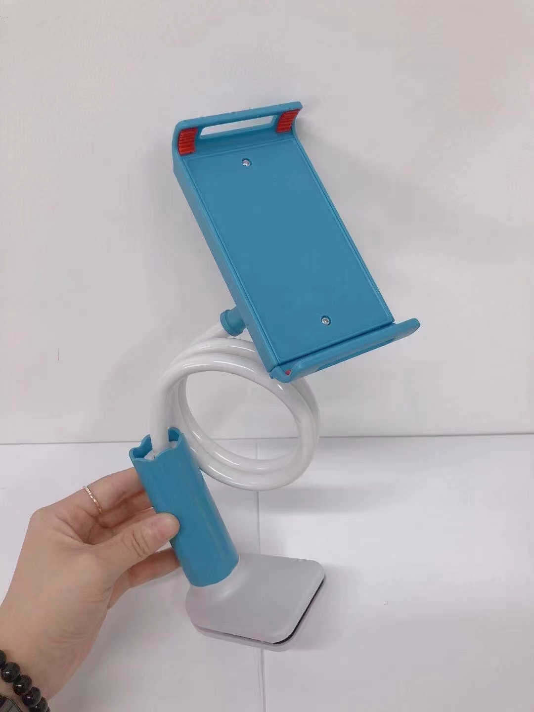 Universal stand for mobile phones, tablets and computers, bedside table for watching TV series, online classes and live streaming, lazy person stand, can be bent freely for convenient use pic 2