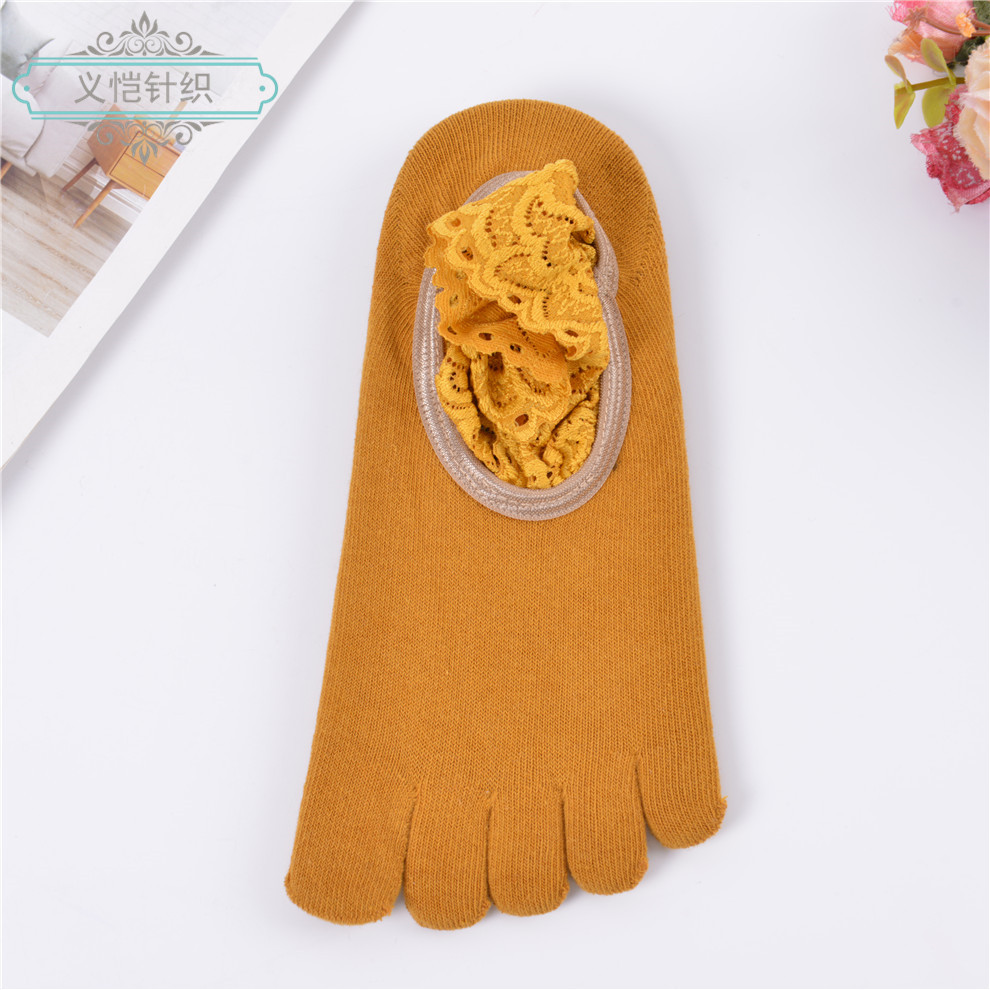 Women's Lace Lace Wicking Sweat Low Tube Small White Shoes Essential Five-Finger Comfort Application Scenario