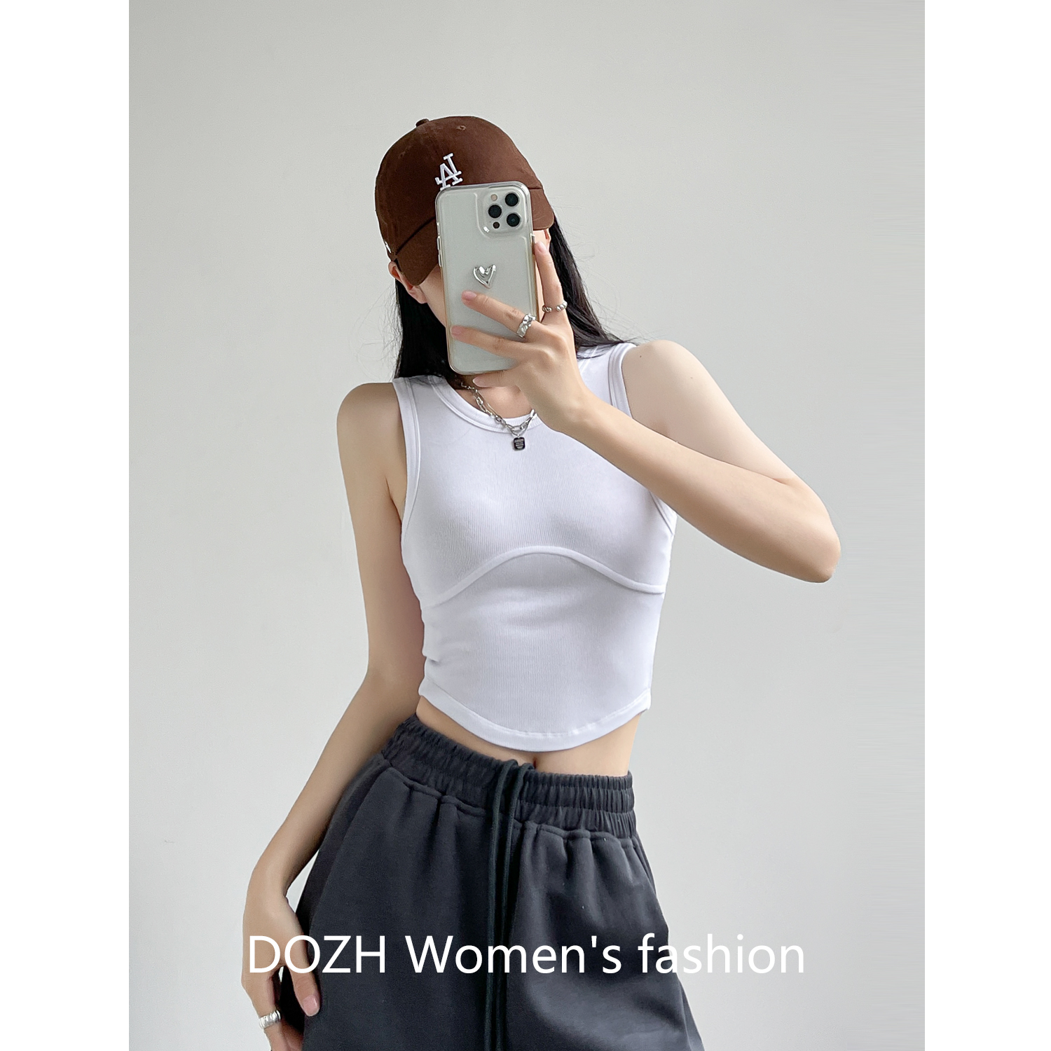 吊带背心白底实物图