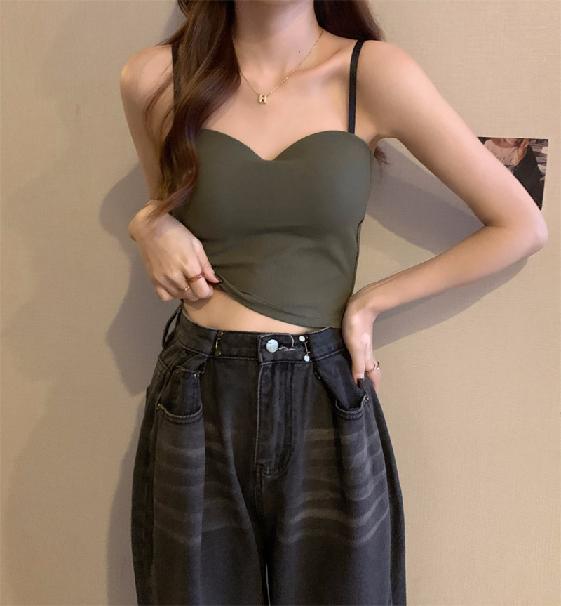 For winter women, wear a French-style small halter top with a cushioned base layer inside and a sleeveless, slimming short top outside pic 1