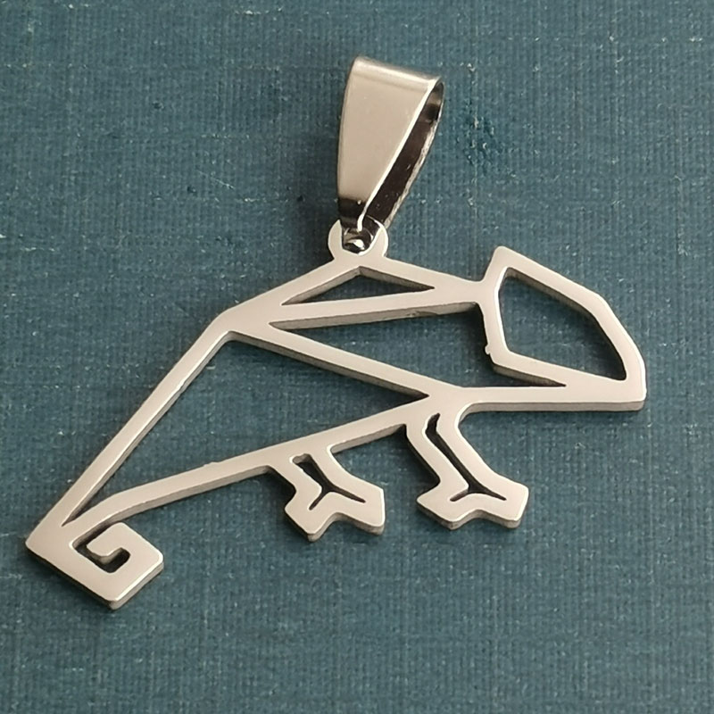 Cross-border jewelry titanium steel accessories laser cut small animal pangolin pendant DIY accessories spot wholesale