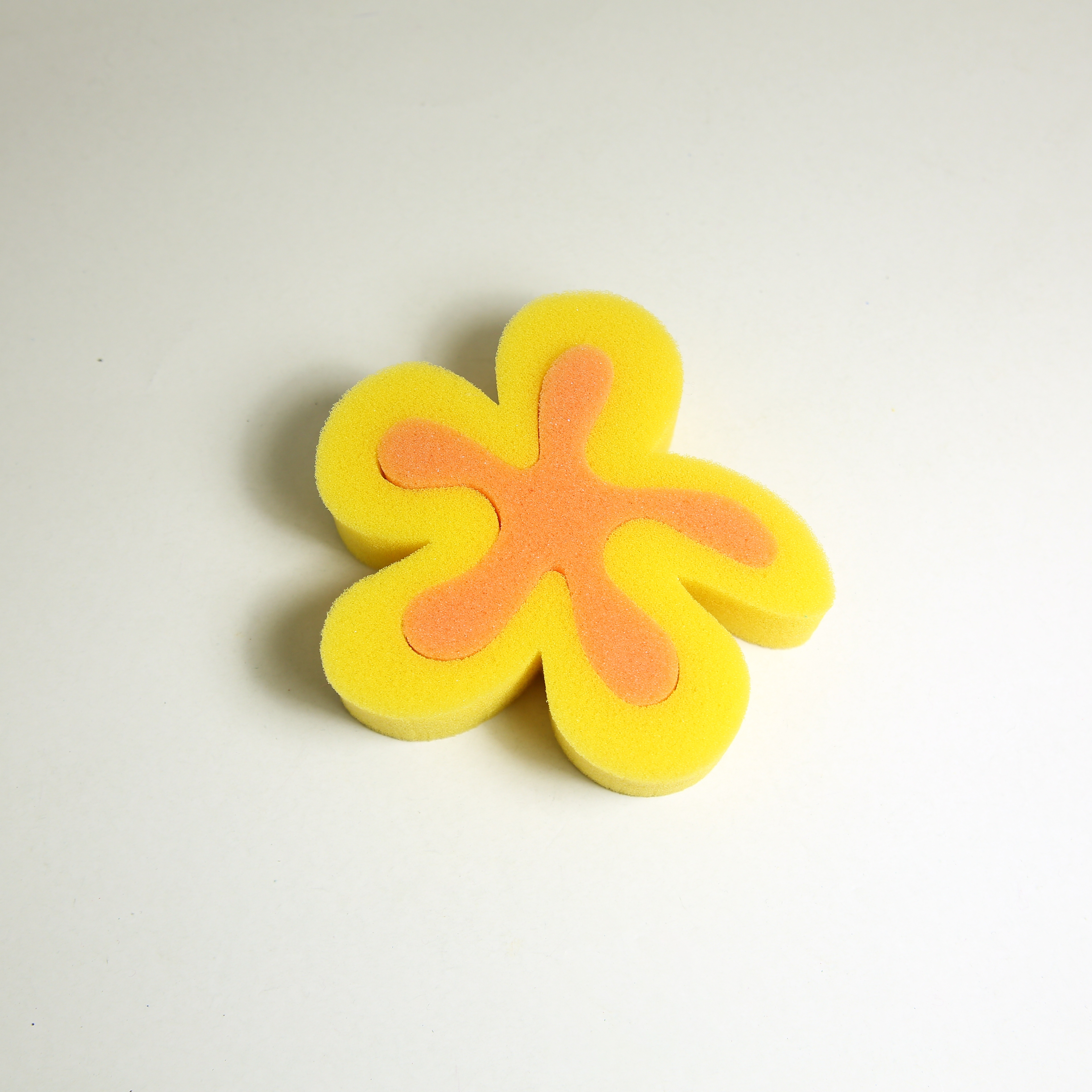 Wholesale of single-piece cartoon sponge cleaning products pic 1