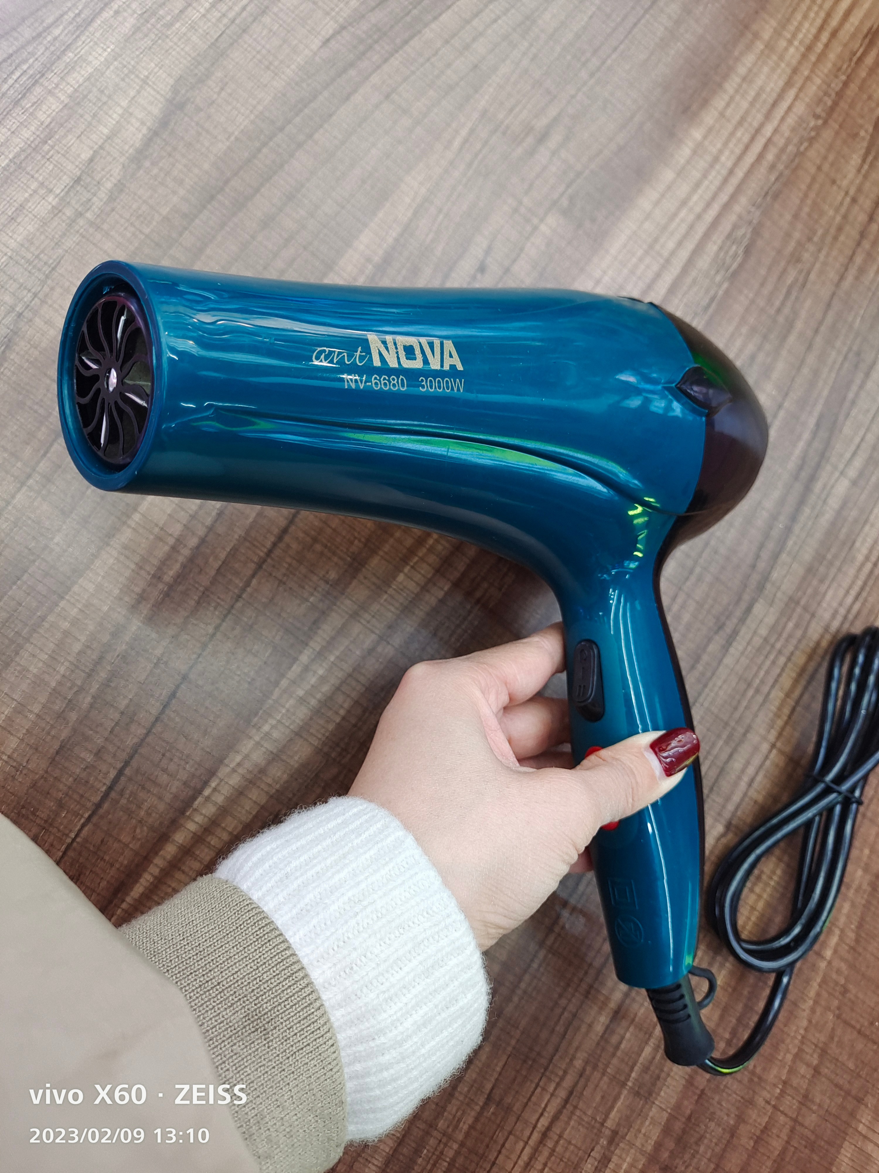 厂家直销大功率吹风机家用电吹风筒冷热风恒温电吹风NV-6680详情4