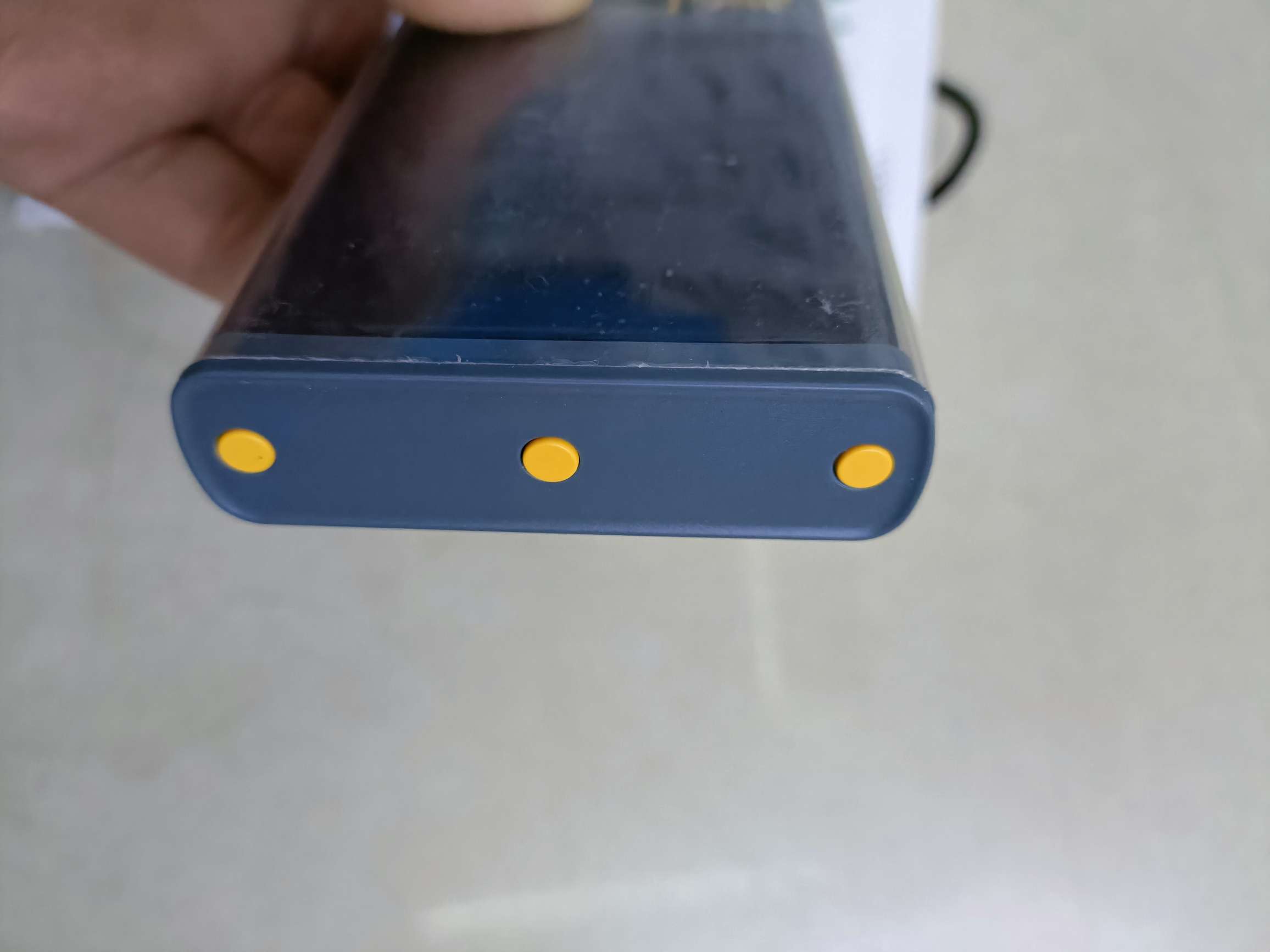 Transparent case charging bank mobile power supply 10000 MA Application Scenario