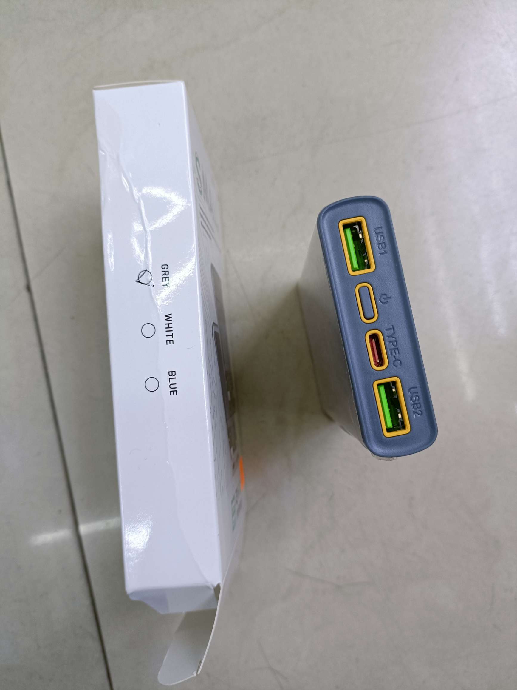 Transparent case charging bank mobile power supply 10000 MA Specification drawing
