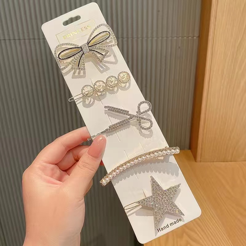 The 2023 new water diamond hair clip, side one-piece clip, Korean girl bangs hair clip pic 6