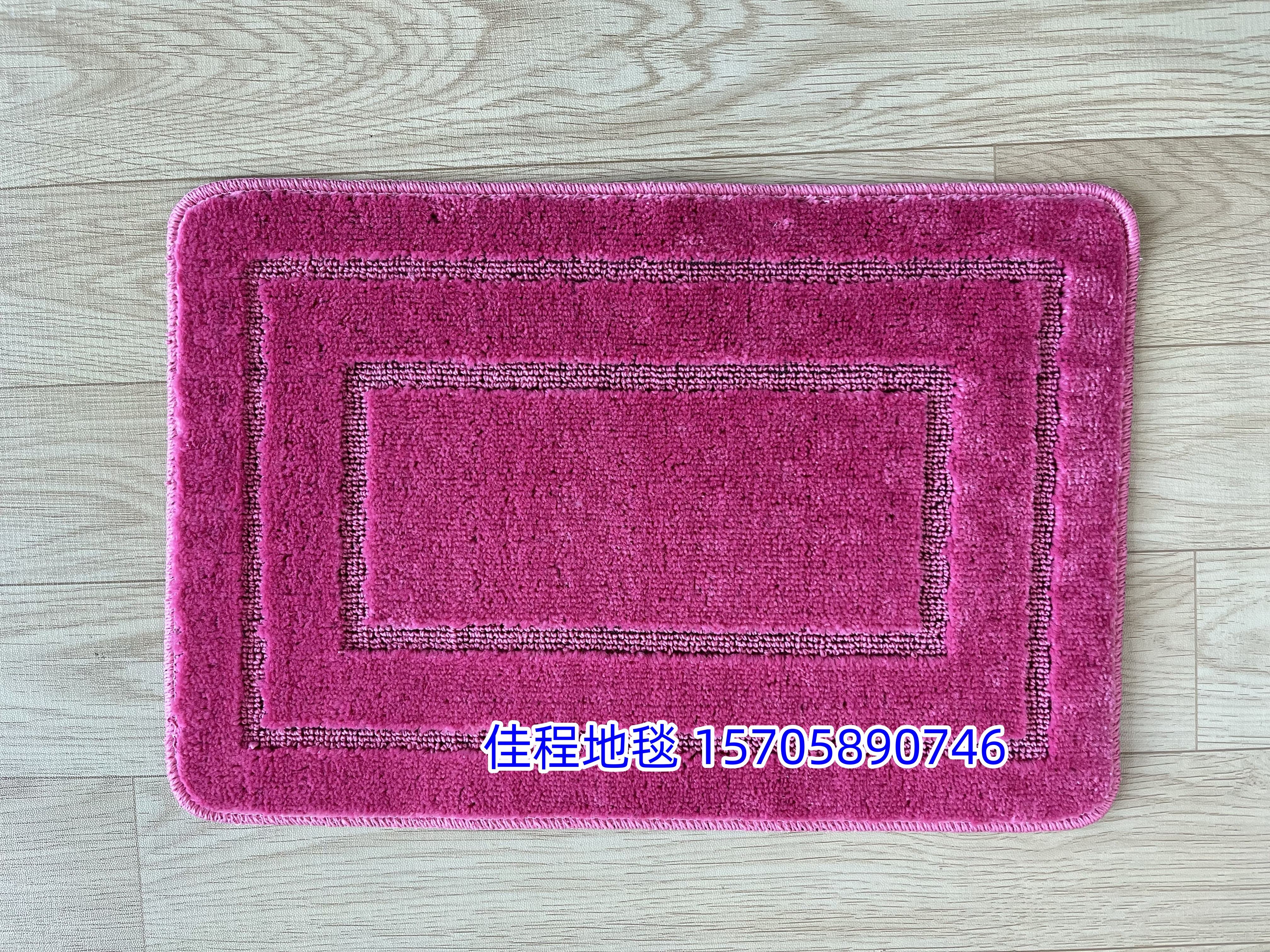 The new round frame twisted floor mat, carpet floor mat, door mat, interior mat, jacquard floor mat, kitchen mat, anti-slip mat, high and low circle floor mat are of good quality. There are multiple styles and colors. The size is 40*60CM Item Picture