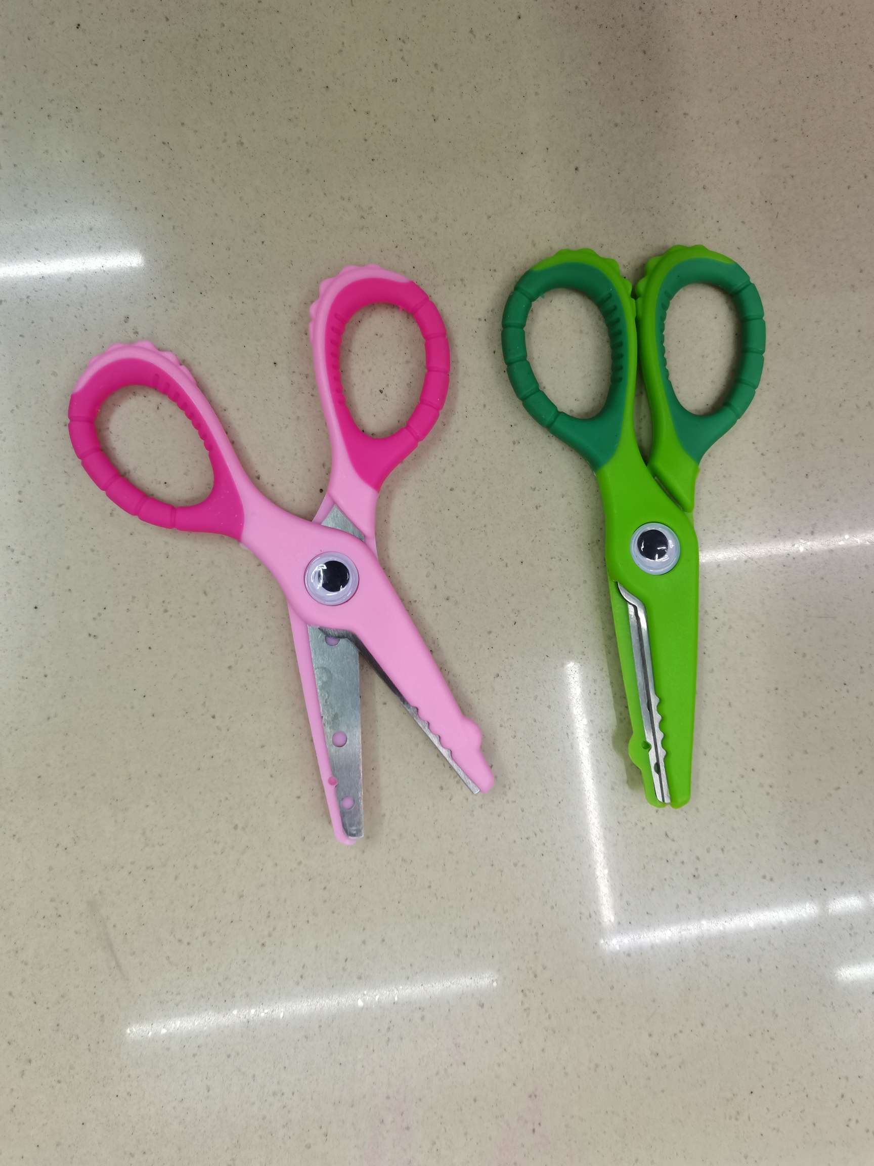 Student scissors, stationery scissors, office and educational scissors, scissors, knives, scissors, tools, children's scissors Specification drawing