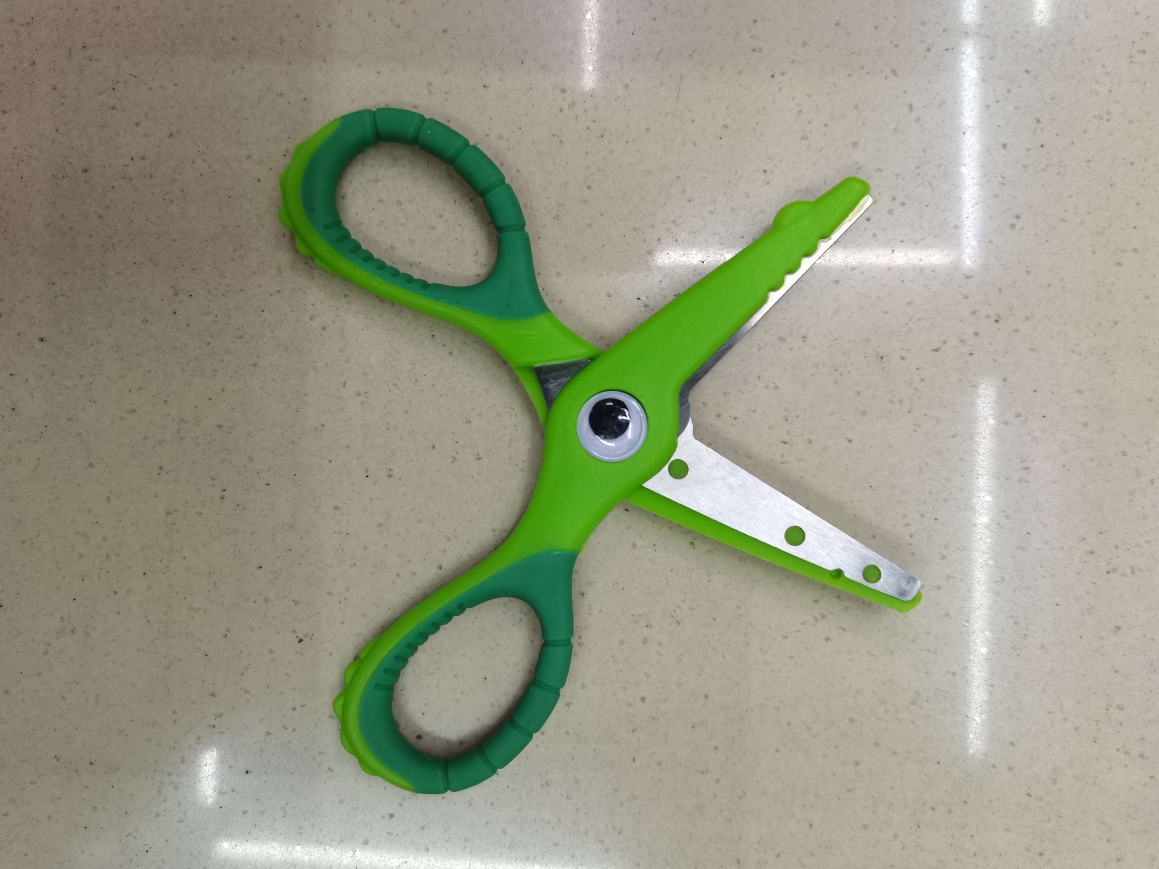Student scissors, stationery scissors, office and educational scissors, scissors, knives, scissors, tools, children's scissors Specification drawing