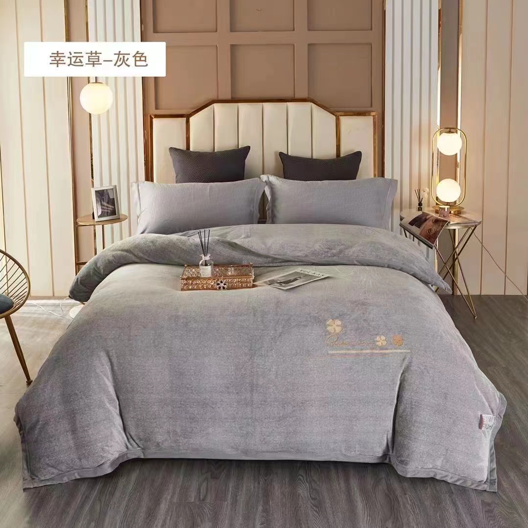 New Light Luxury Plain Color High-End High Gram Heavy Milk Velvet Warm Four-Piece Set Thickened Blanket Quilt Cover Bed Sheet Pillowcase Item Picture
