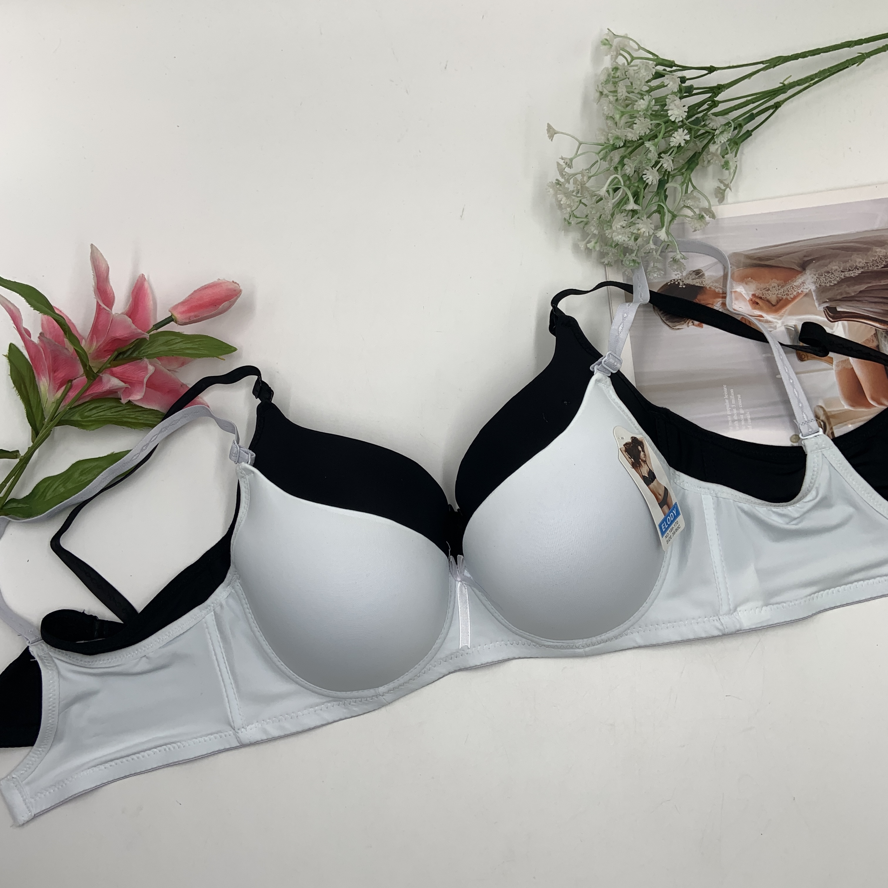 Large size C cup smooth solid color thin style breathable bra new adjustment type women's underwear bra thumbnail