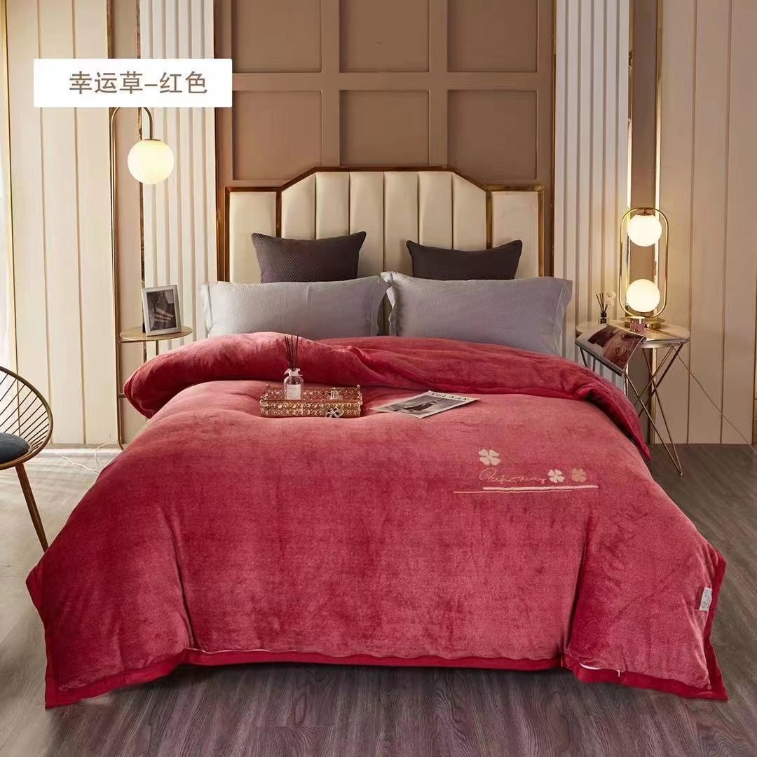 New Light Luxury Plain Color High-End High Gram Heavy Milk Velvet Warm Four-Piece Set Thickened Blanket Quilt Cover Bed Sheet Pillowcase details Picture