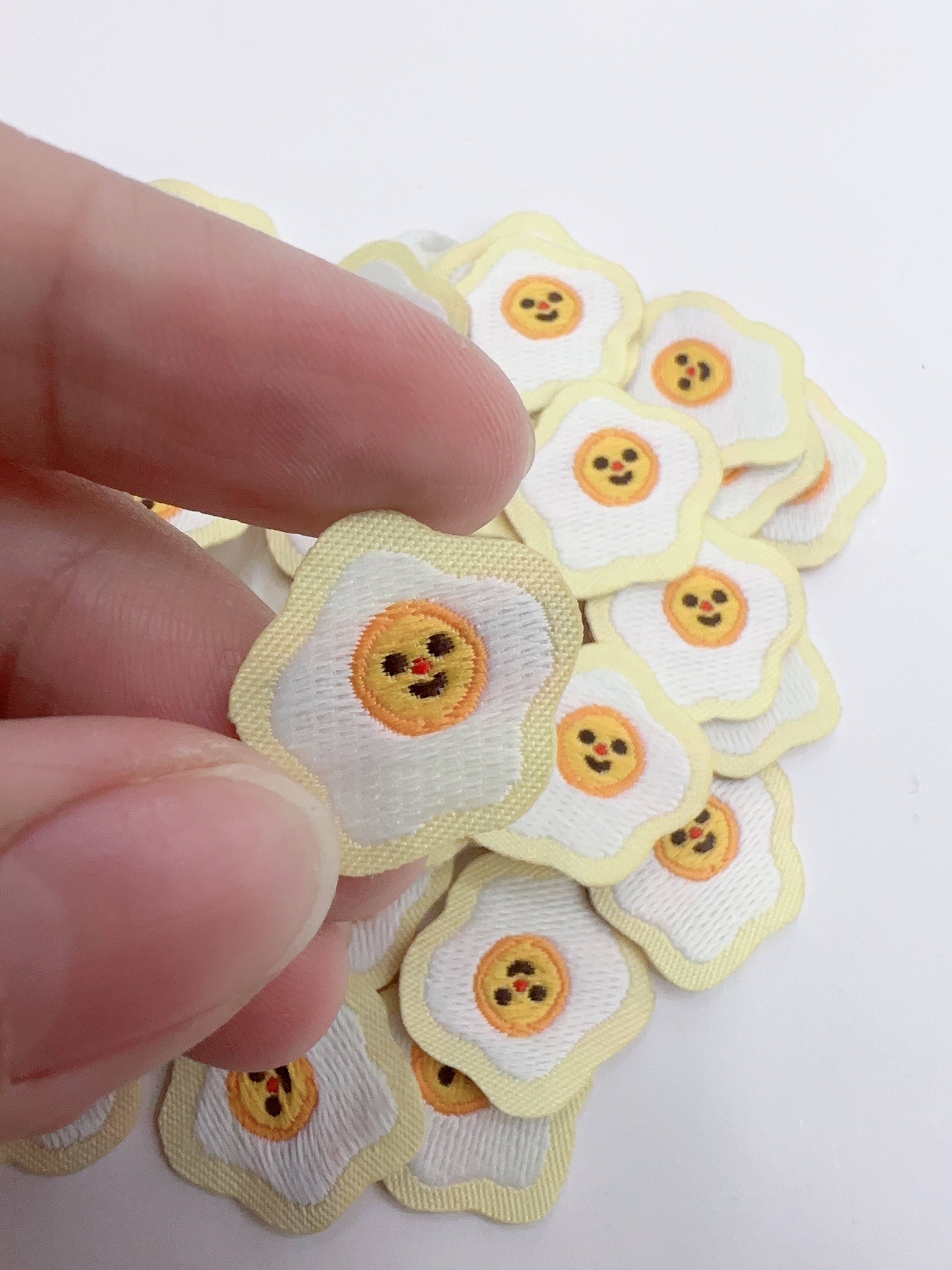 Small Smiley Face Decoration Logo Specification drawing