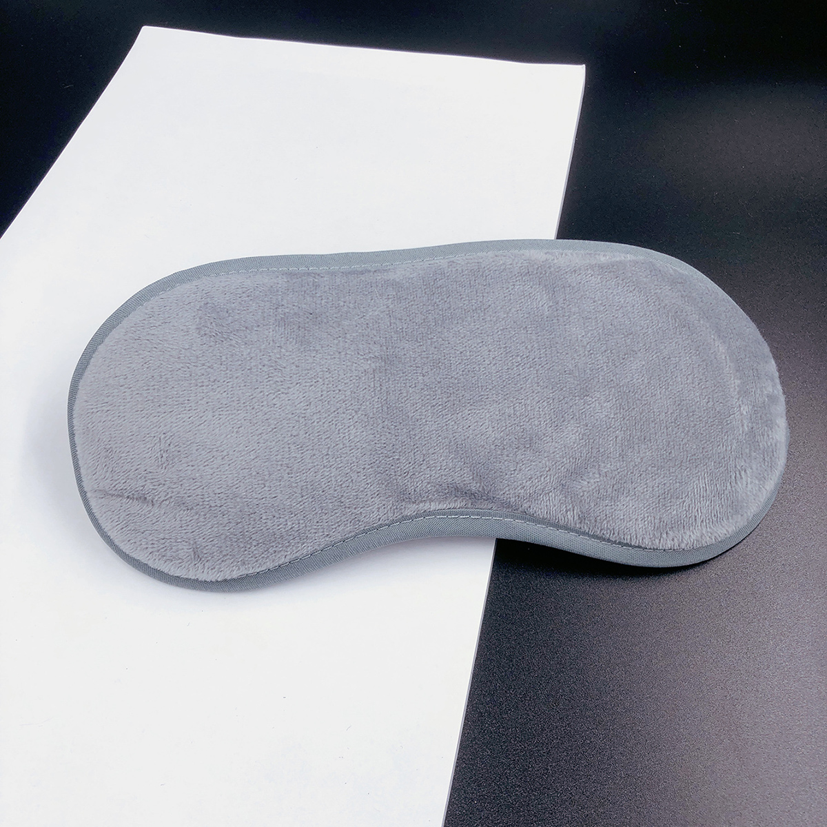 Off-the-shelf eye mask Gray Velcro patch eye mask Student sleep eye mask Breathable shade embroidered eye mask Plush eye mask Soft and comfortable for both men and women eye mask can be customized manufacturers customized draft proofing orders can be produced thumbnail