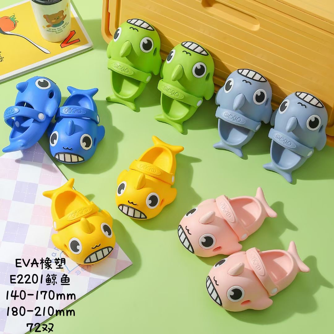 Children's slippers Summer Boys and Girls Shark cute soft bottom bathroom home non-slip slippers for kids and babies