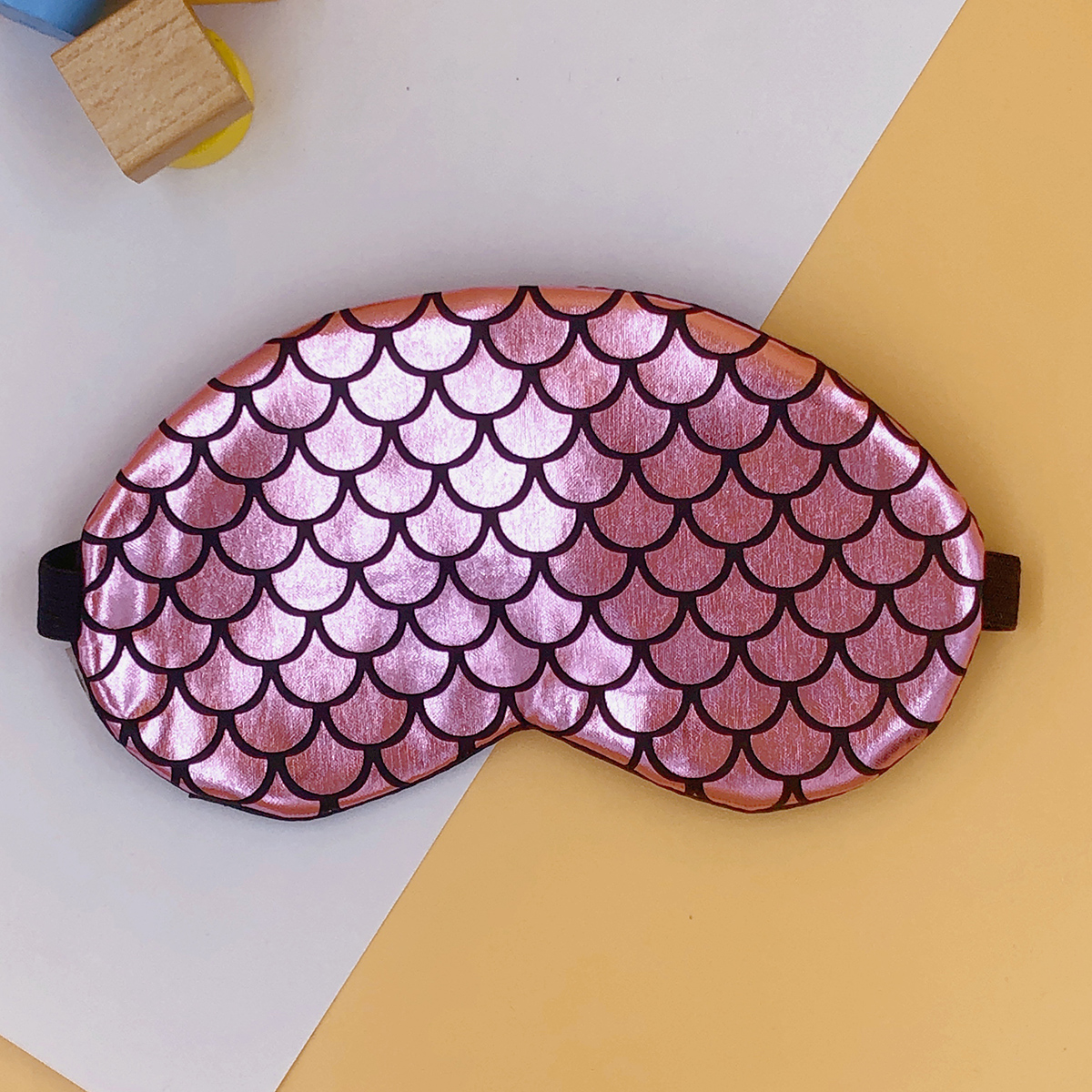 Spot eye mask Plum Red fish scale polyester eye mask Student sleep eye mask Breathable shade embroidered eye mask Plush eye mask Soft and comfortable for both men and women eye mask can be customized manufacturers customized proof order production thumbnail