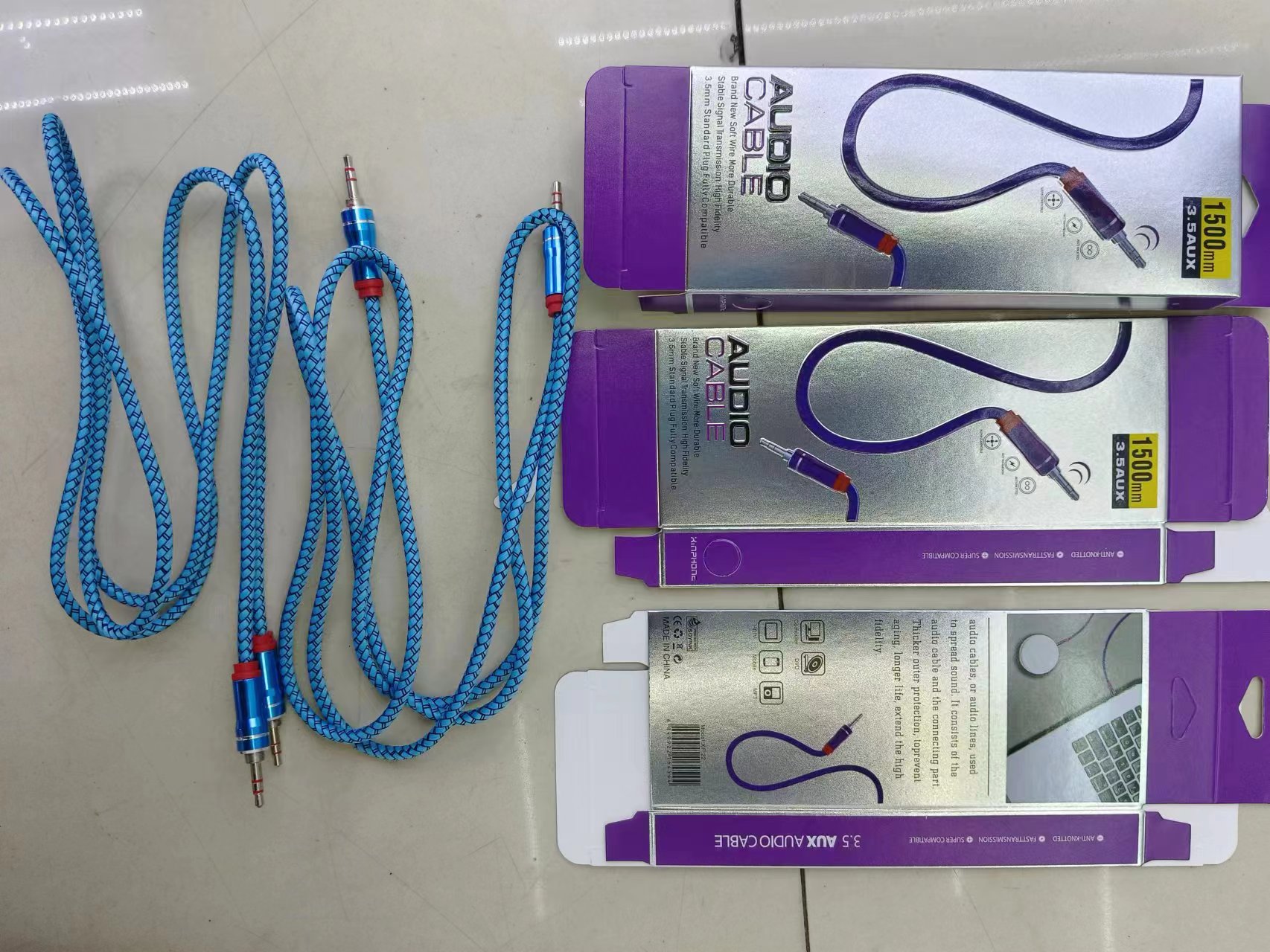 1.5米皮丝编织高光AUX音频线