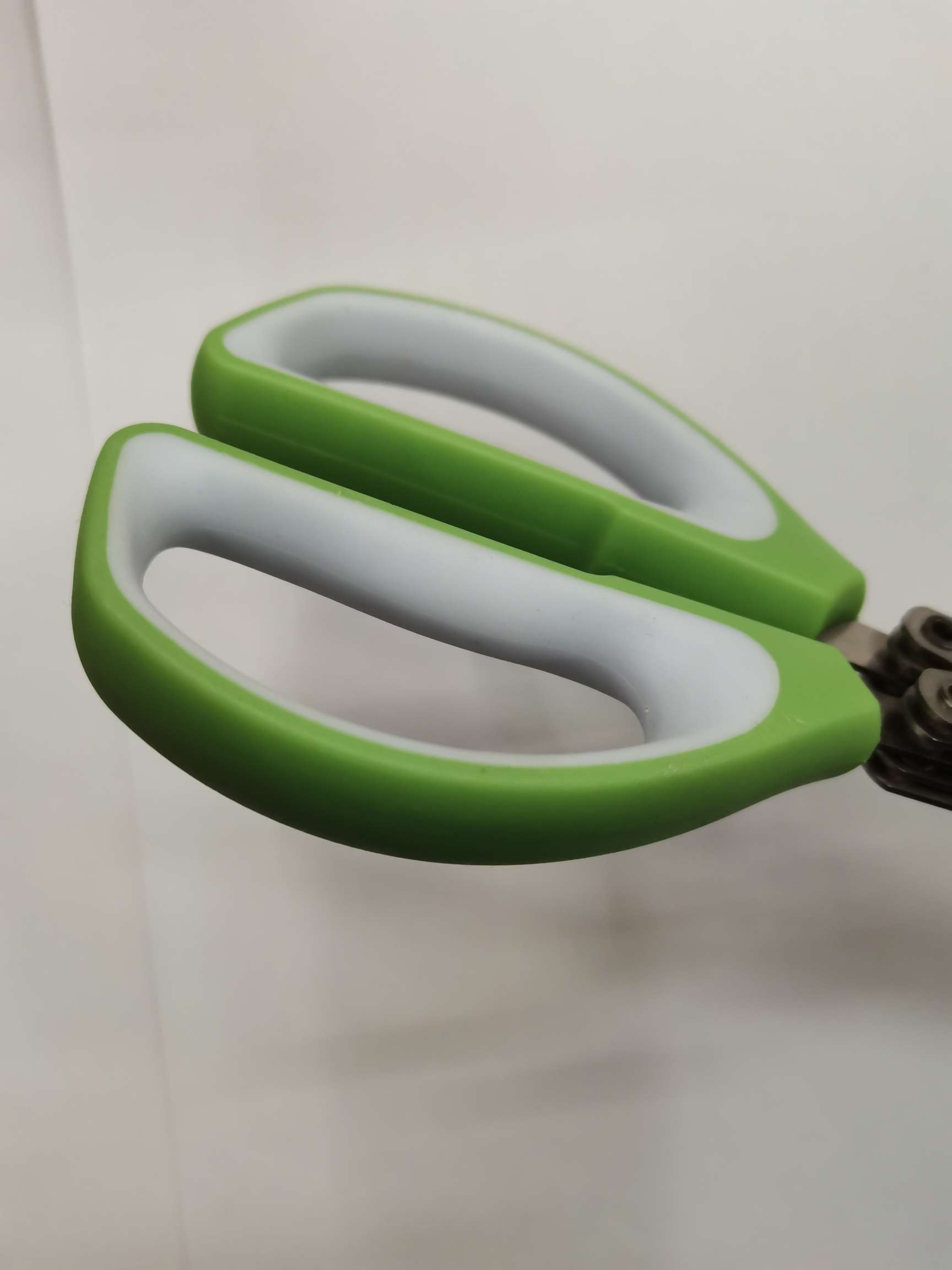Paper shredders, stainless steel scissors, scissors, general merchandise scissors, hardware knives, cutting tools, five-layer scissors, scallion scissors undefined