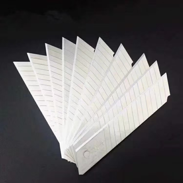 Blades, general merchandise knives, scissors, office and educational hardware tools, hardware knives, graphic design blades full figure
