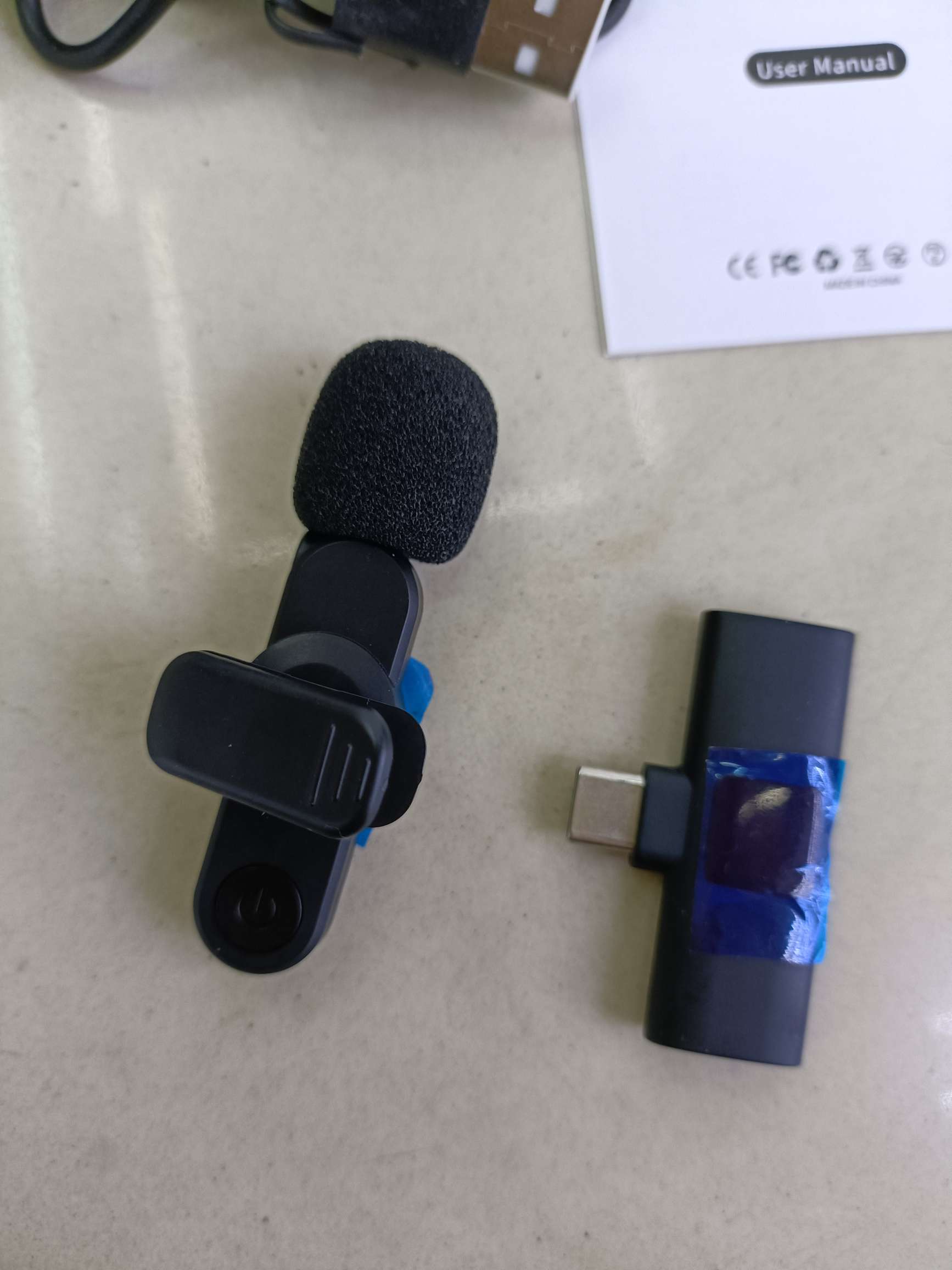 F2 Type-C one drag one wireless lapel microphone with charging Item Picture
