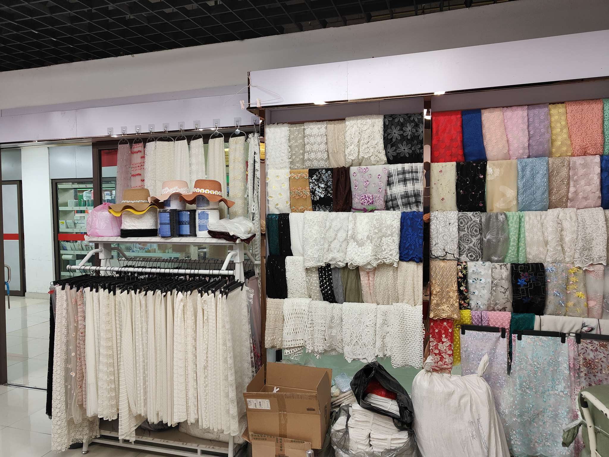 Jie Di Lace 1 describe pic - 1