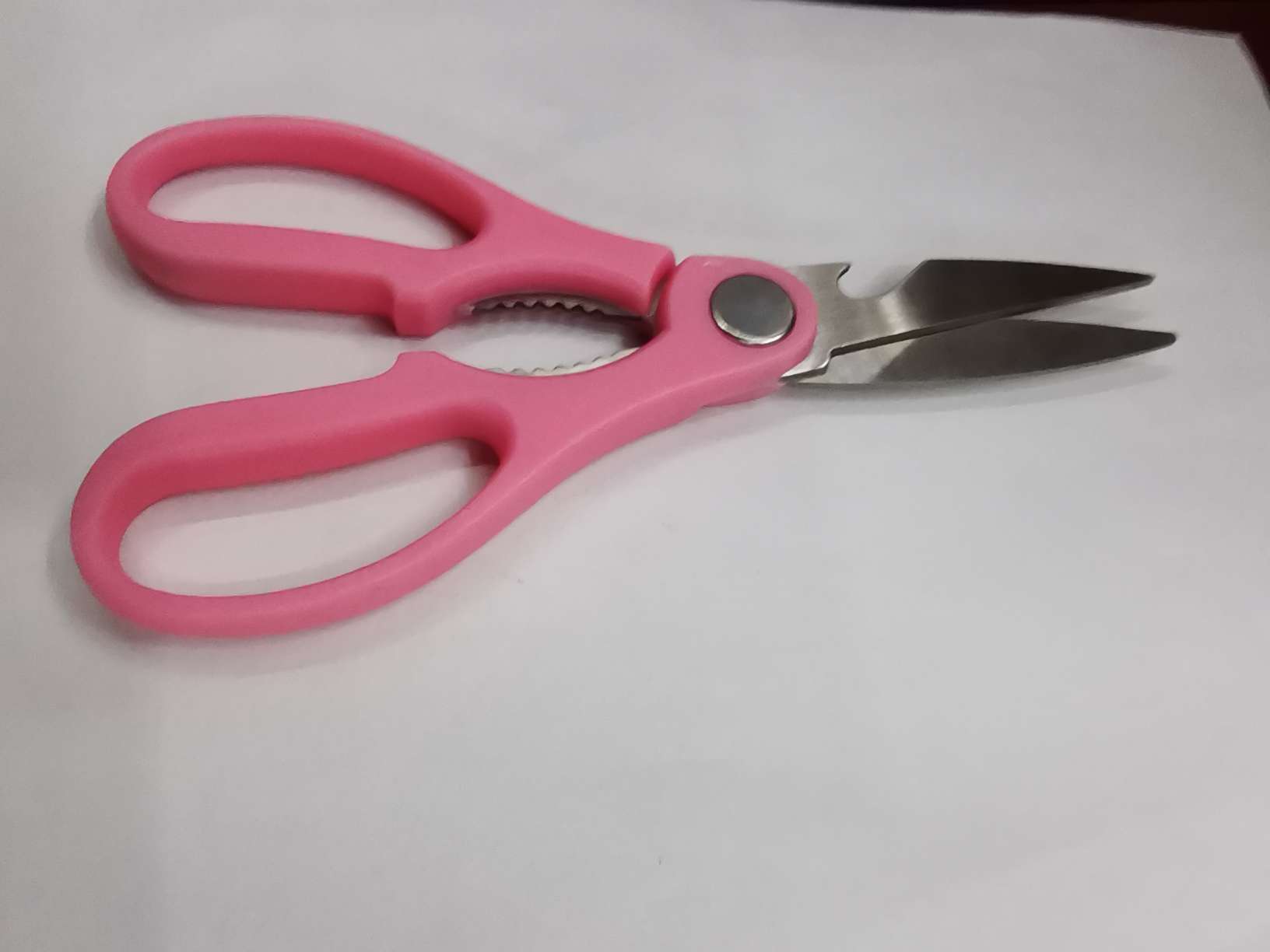 Scissors, scissors, office, educational, department store scissors, hardware knives, knives, scissors, kitchen scissors, knives, kitchenware Application Scenario