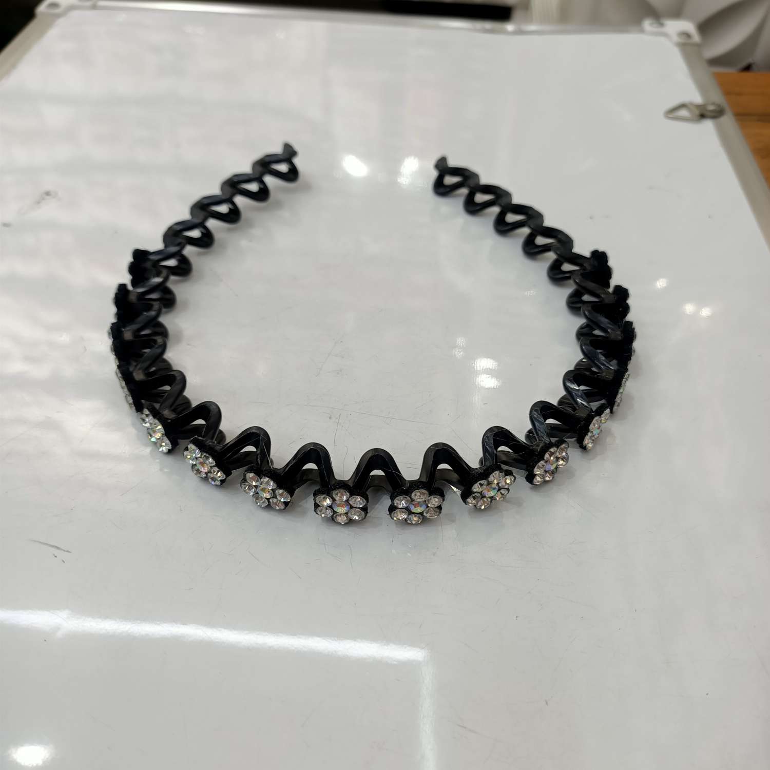 Korean version of fashion simple beautiful beautiful generous woman head buckle 352761 Tingting jewelry