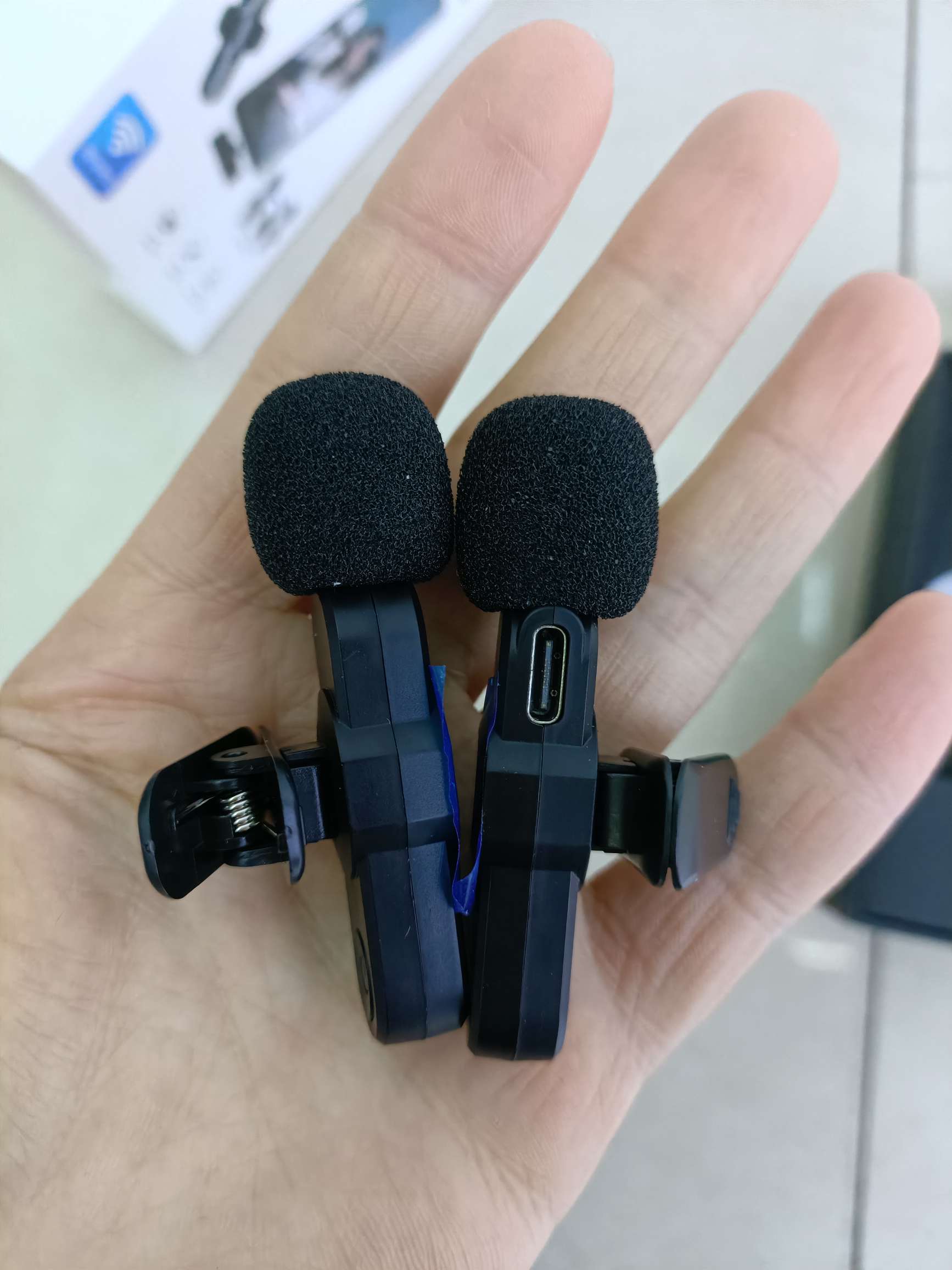 F4 Apple's one-drag two wireless lapel microphone Specification drawing