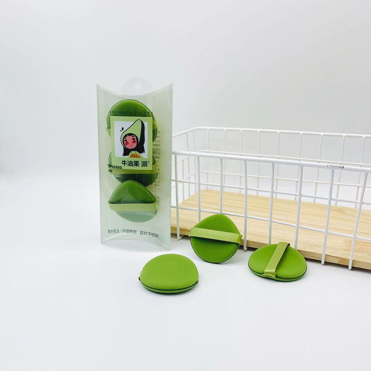Three-pack avocado pie Skin-friendly double-sided grape pie Strawberry pie Pineapple pie No powder dry and wet air cushion puff.