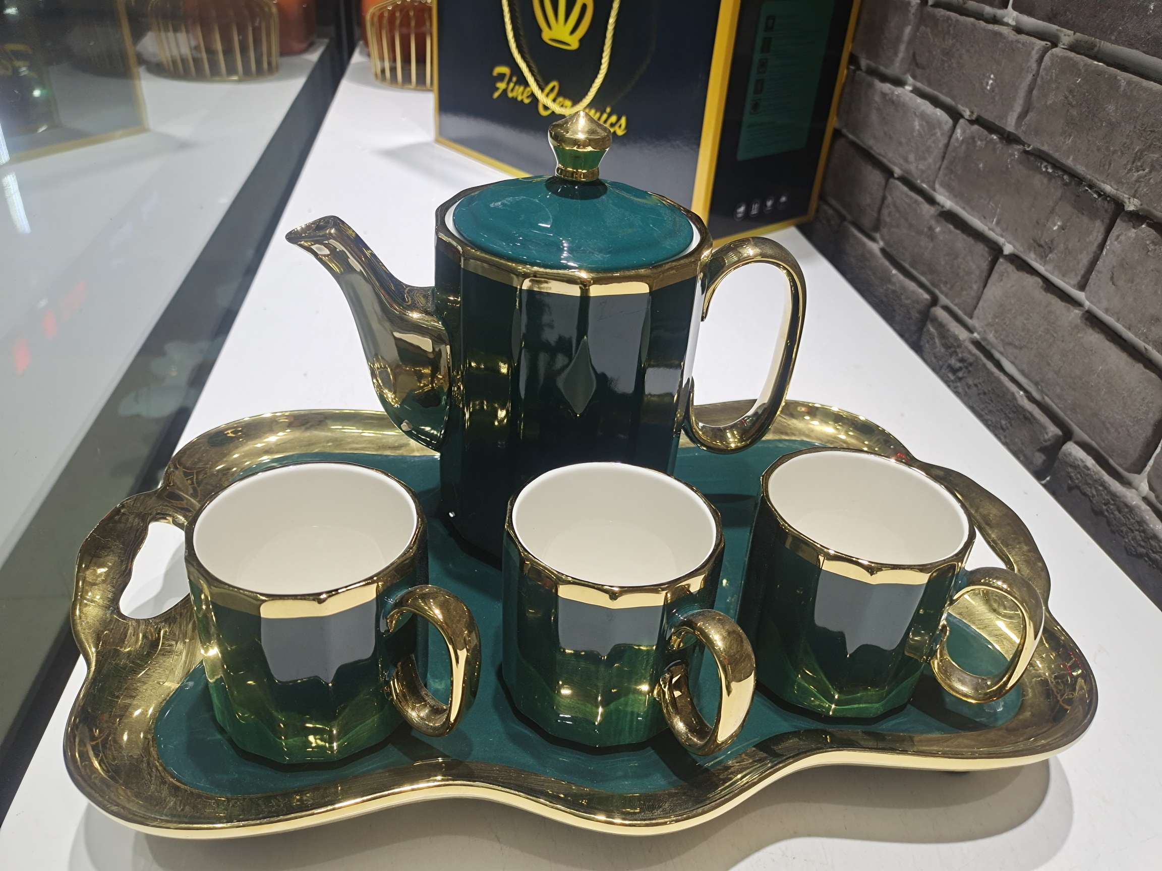 Jingdezhen Ceramic Water Set 1 Pot 6 Cups 1 Tray Water Set Cold Kettle Application Scenario