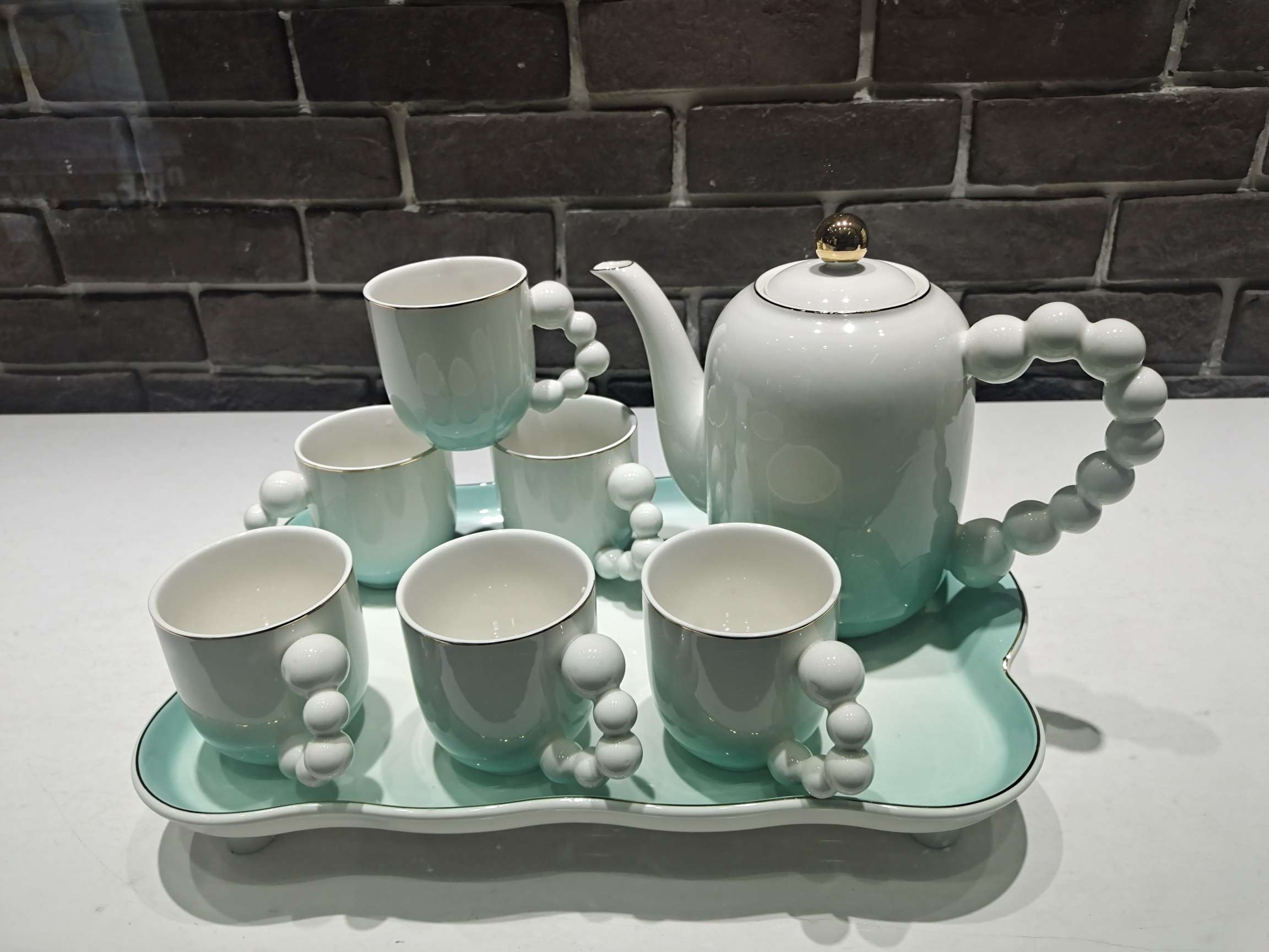 Jingdezhen Ceramic Water Ware European Water Ware Cold Kettle Application Scenario