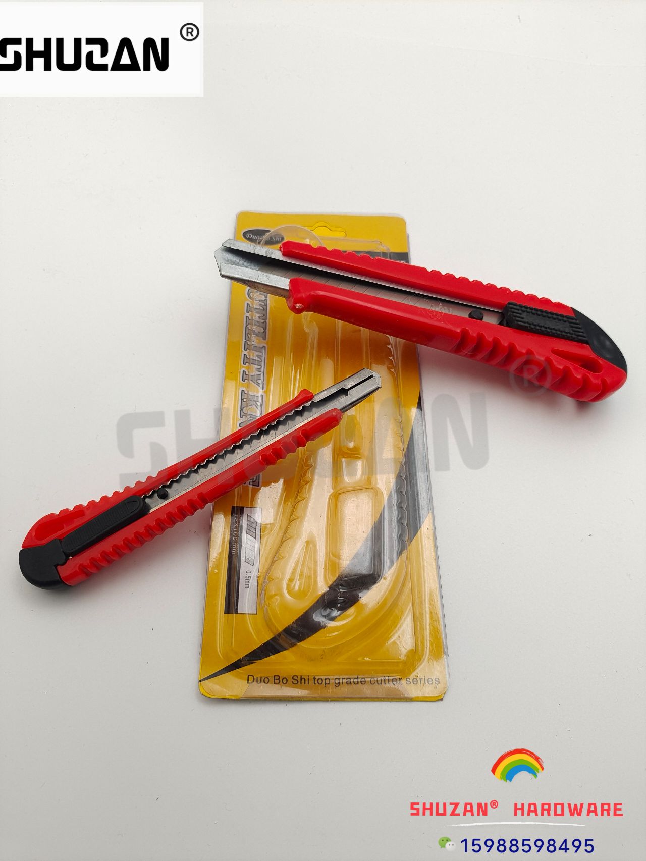 The wallpaper knife is sharp, with a smooth handle, is sturdy and durable, and features a classic red color pic 2